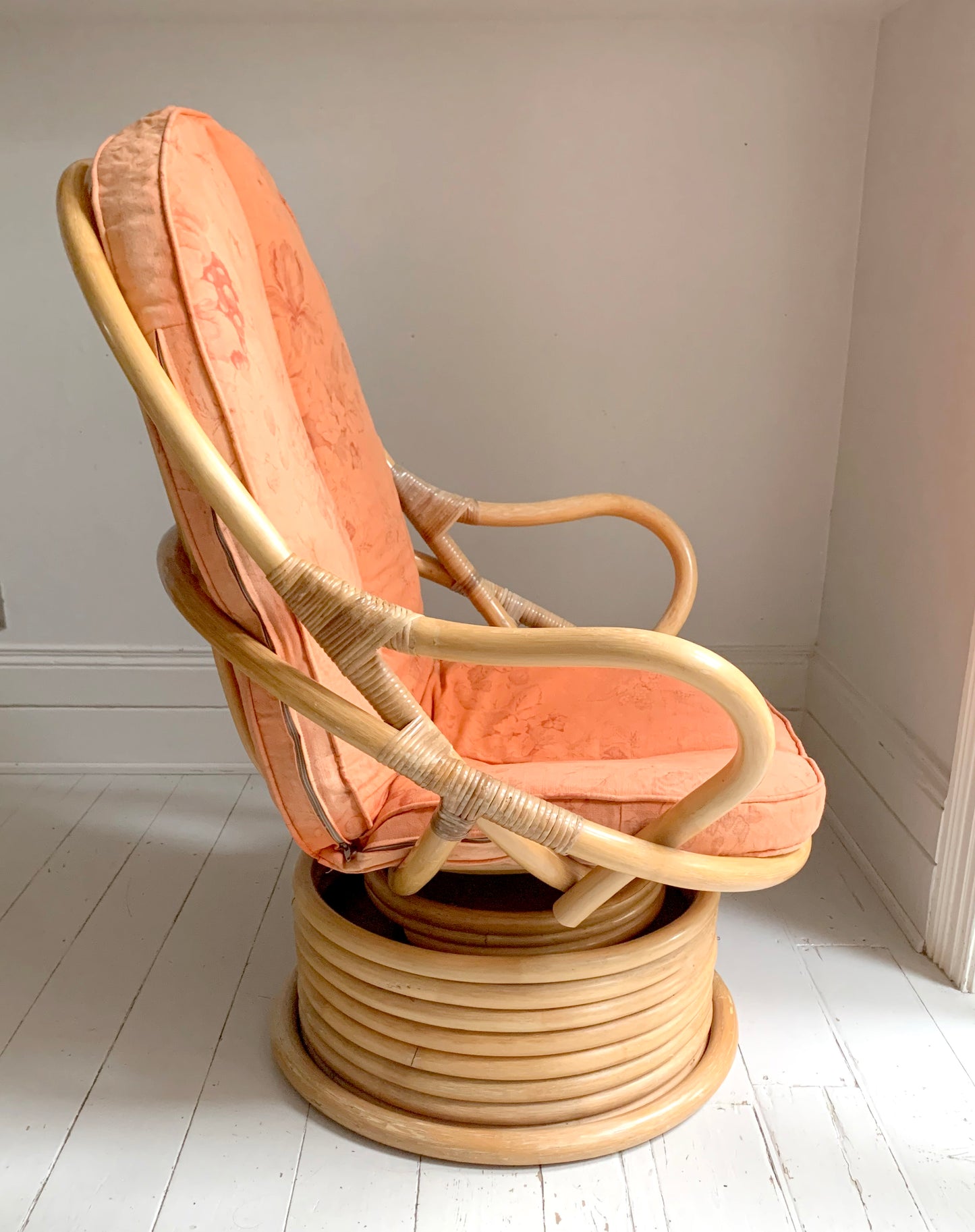 Stunning MCM Large Vintage 1970s Rattan Rocking & Swivel Chair with Cushion