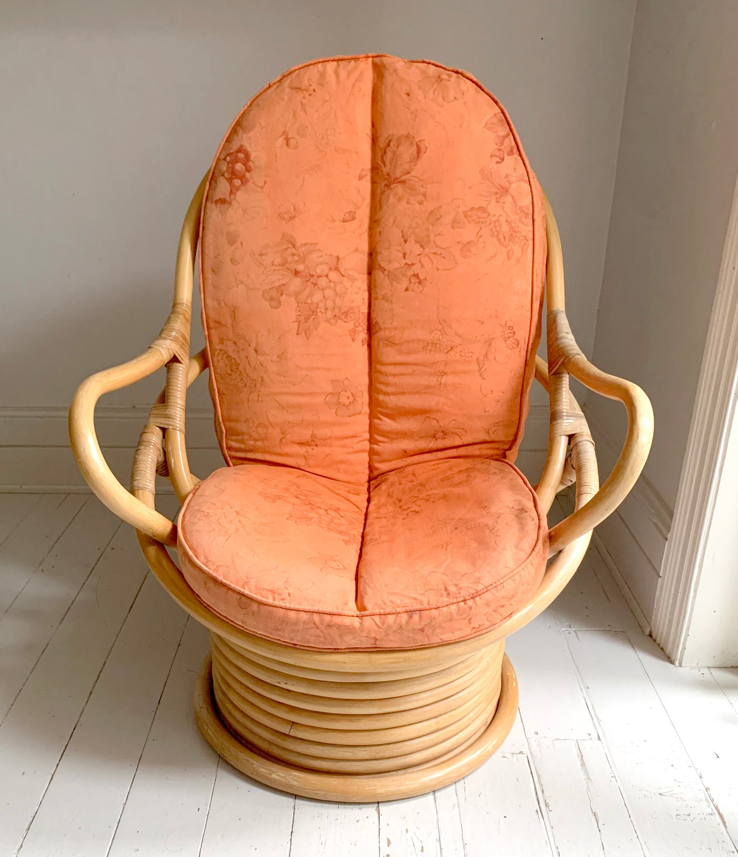 Stunning MCM Large Vintage 1970s Rattan Rocking & Swivel Chair with Cushion
