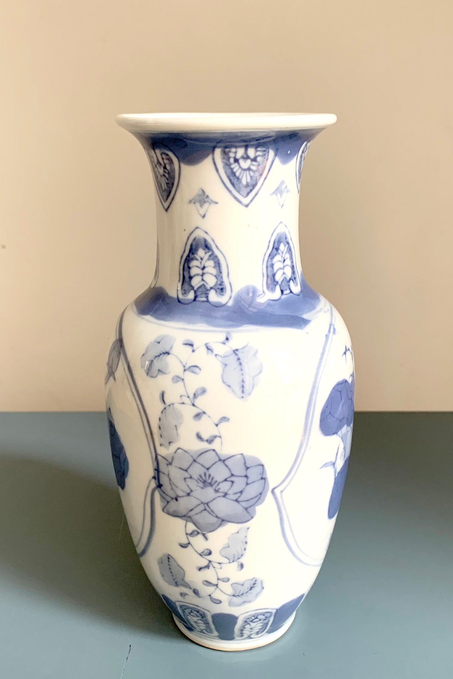Vintage Chinoiserie Blue & White Porcelain Vase with Bird & Floral Details, VGC