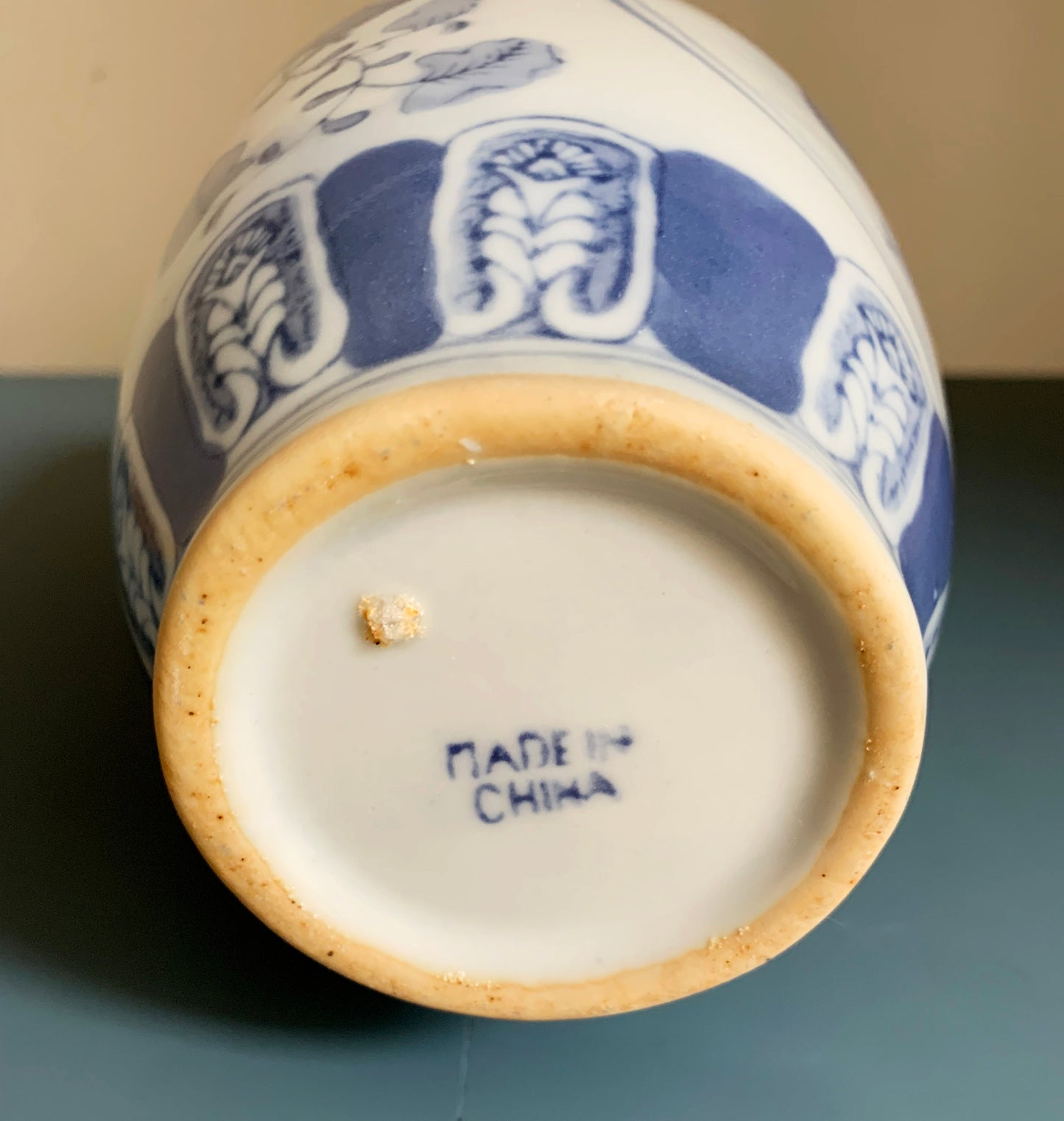 Vintage Chinoiserie Blue & White Porcelain Vase with Bird & Floral Details, VGC