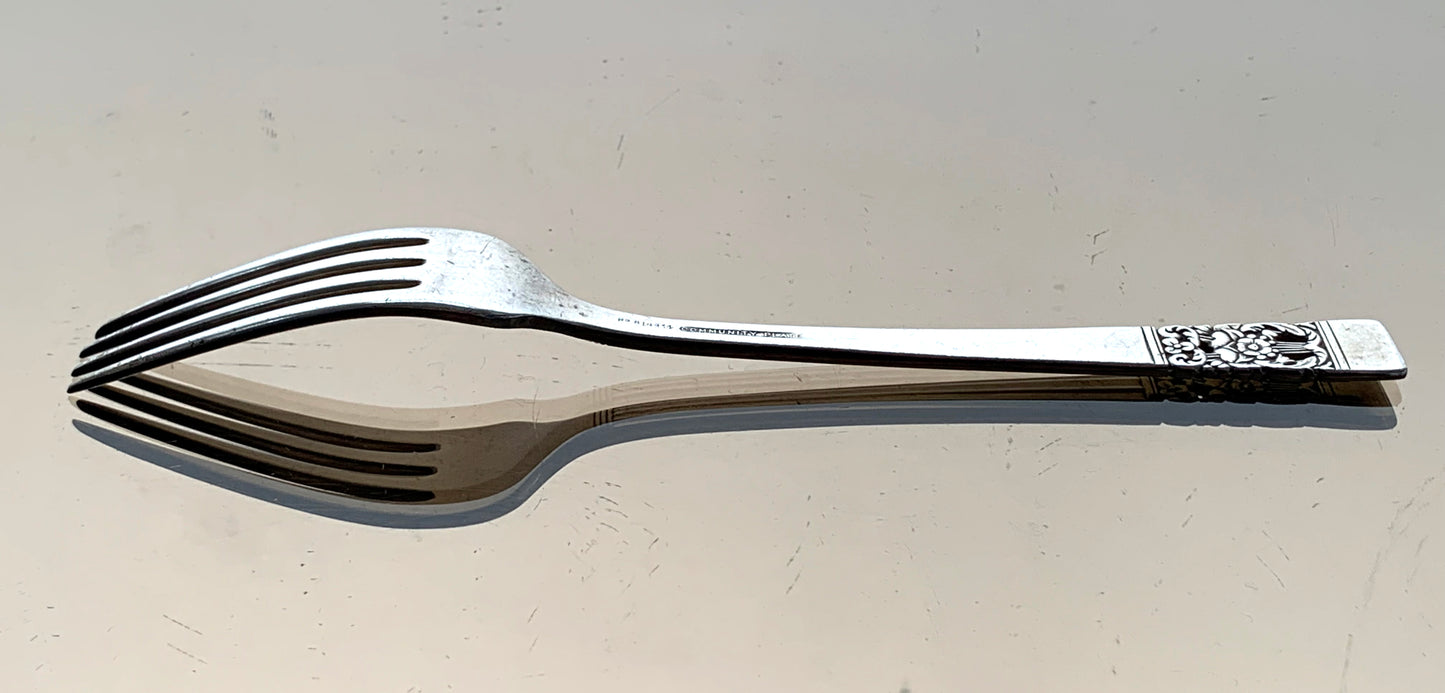 Vintage Oneida Community Hampton Court Pattern silver plated 7 x Dinner forks