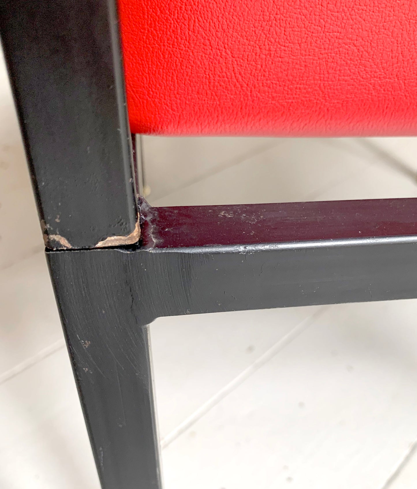 Fabulous Mid Century Red Vinyl Cocktail / Lounge Chair With Brass Feet 2/2