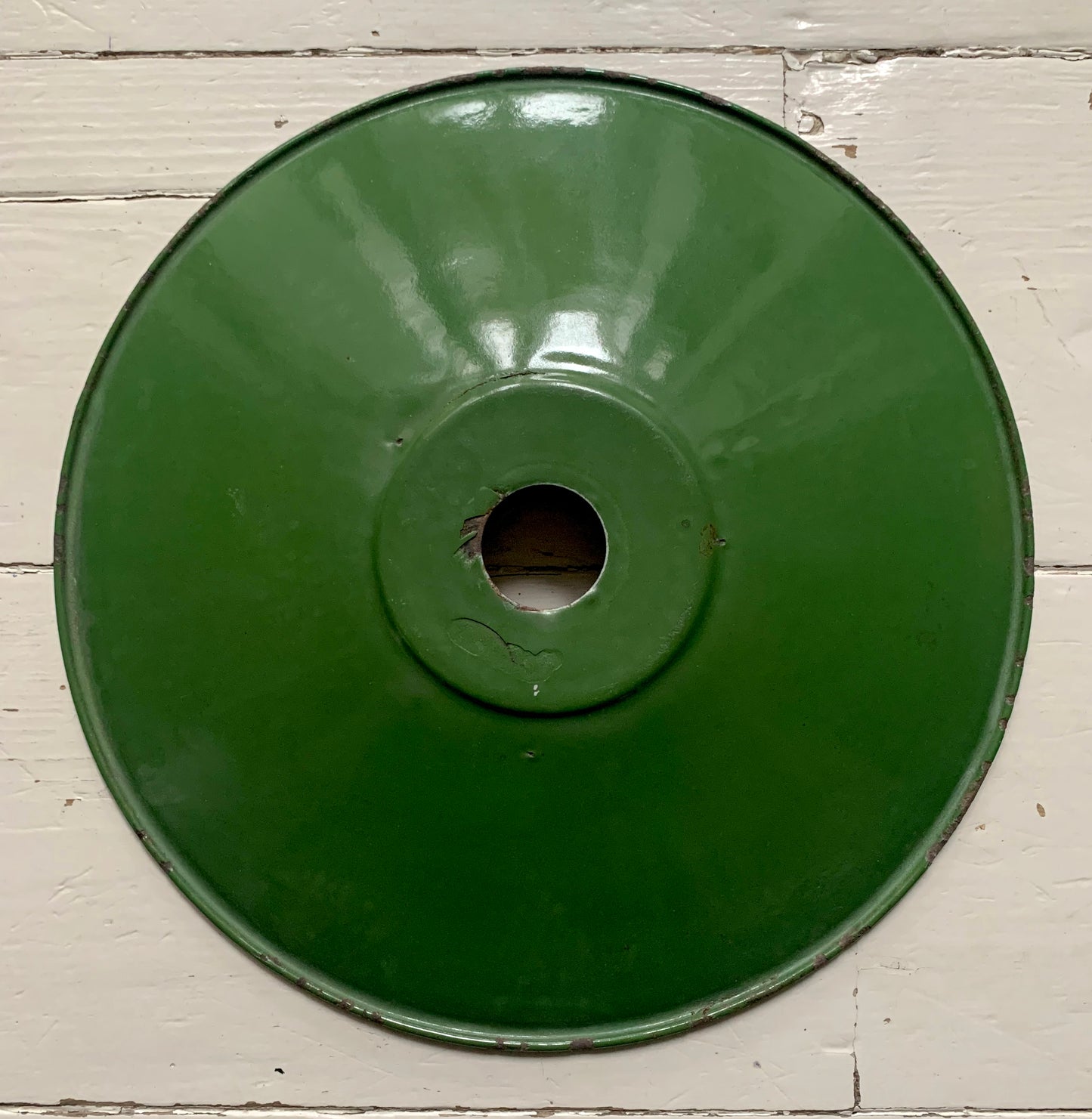 Vintage French Green Enamel Light Shade in Excellent Condition 2/6