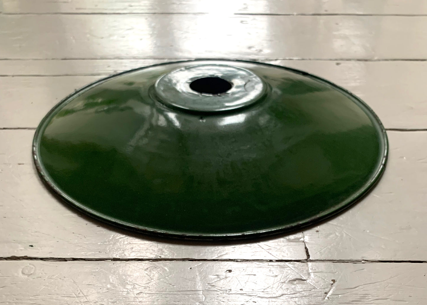 Vintage French Green Enamel Light Shade in Excellent Condition 2/6