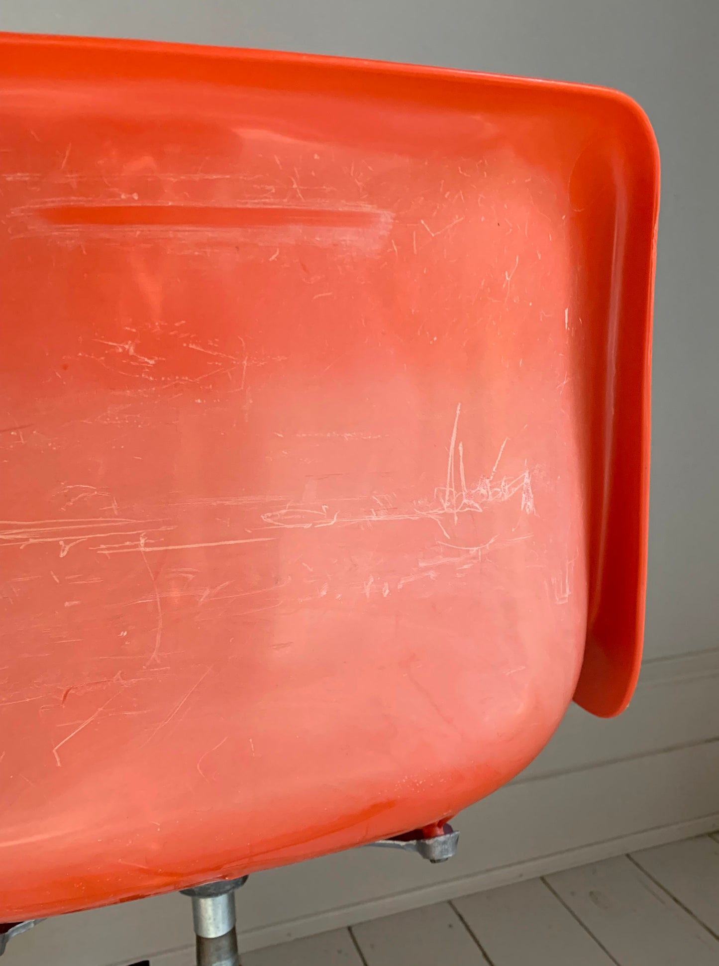 1 x Rare Vintage Hille Swivel Chair, In Orange on Castors, Designed By Robin Day