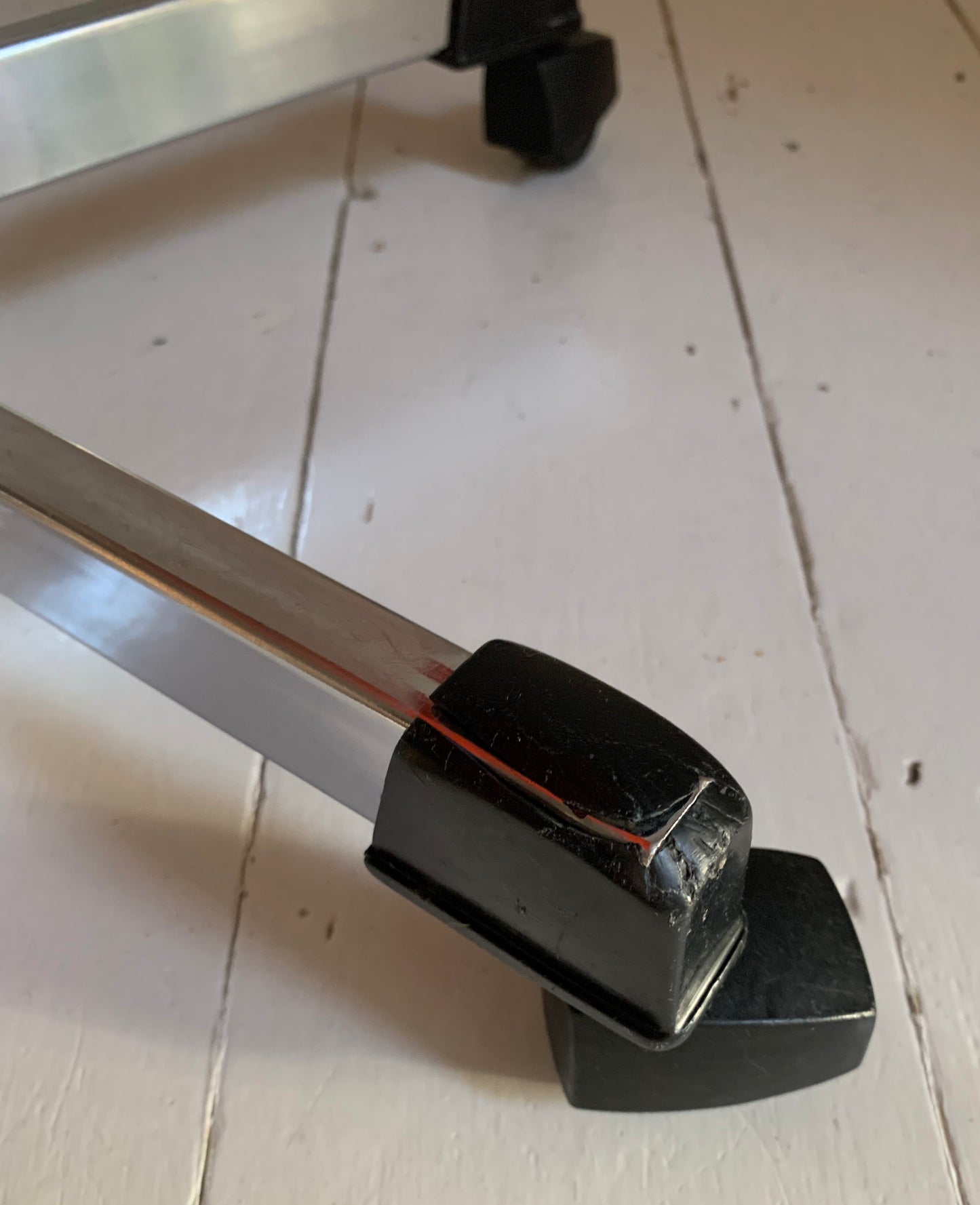 1 x Rare Vintage Hille Swivel Chair, In Orange on Castors, Designed By Robin Day