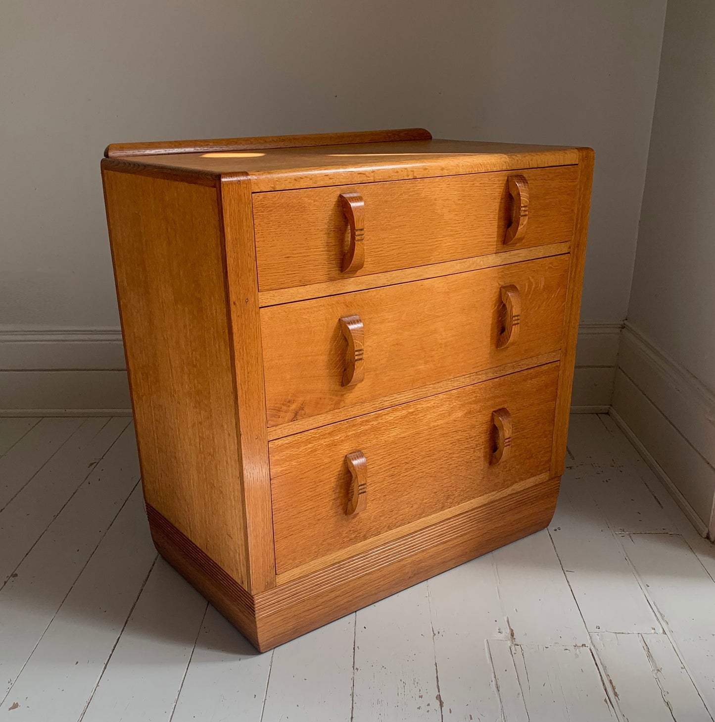 Vintage Mid Century Oak Three Drawer Chest of Drawers, Beautiful Detailing