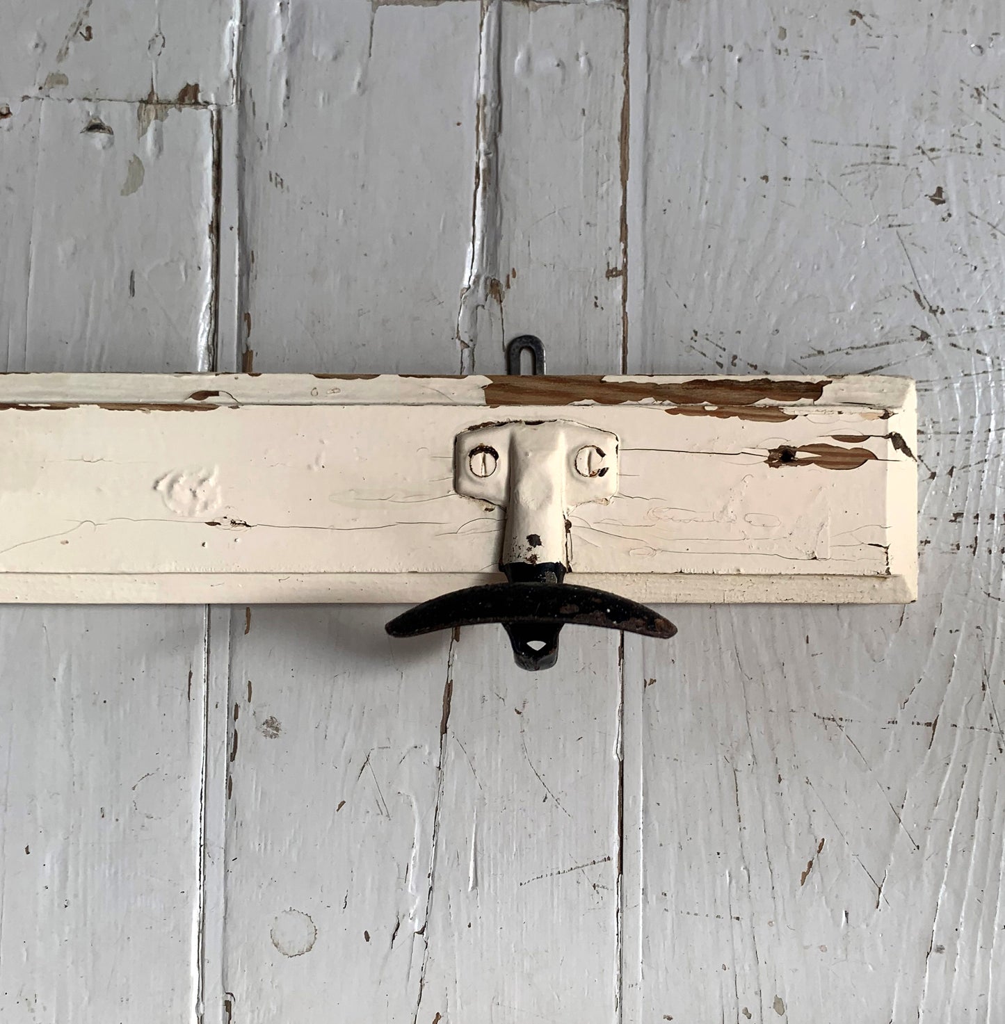 Vintage Wall Mounted Cream/Black Metal Coat Hooks x 5 on Wooden Painted Board