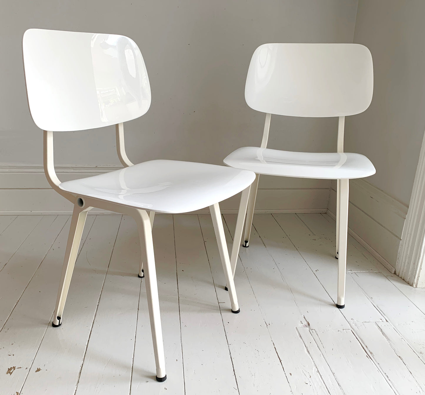 A Pair of Friso Kramer for Ahrend 'Revolt' White High Gloss Dining Chairs