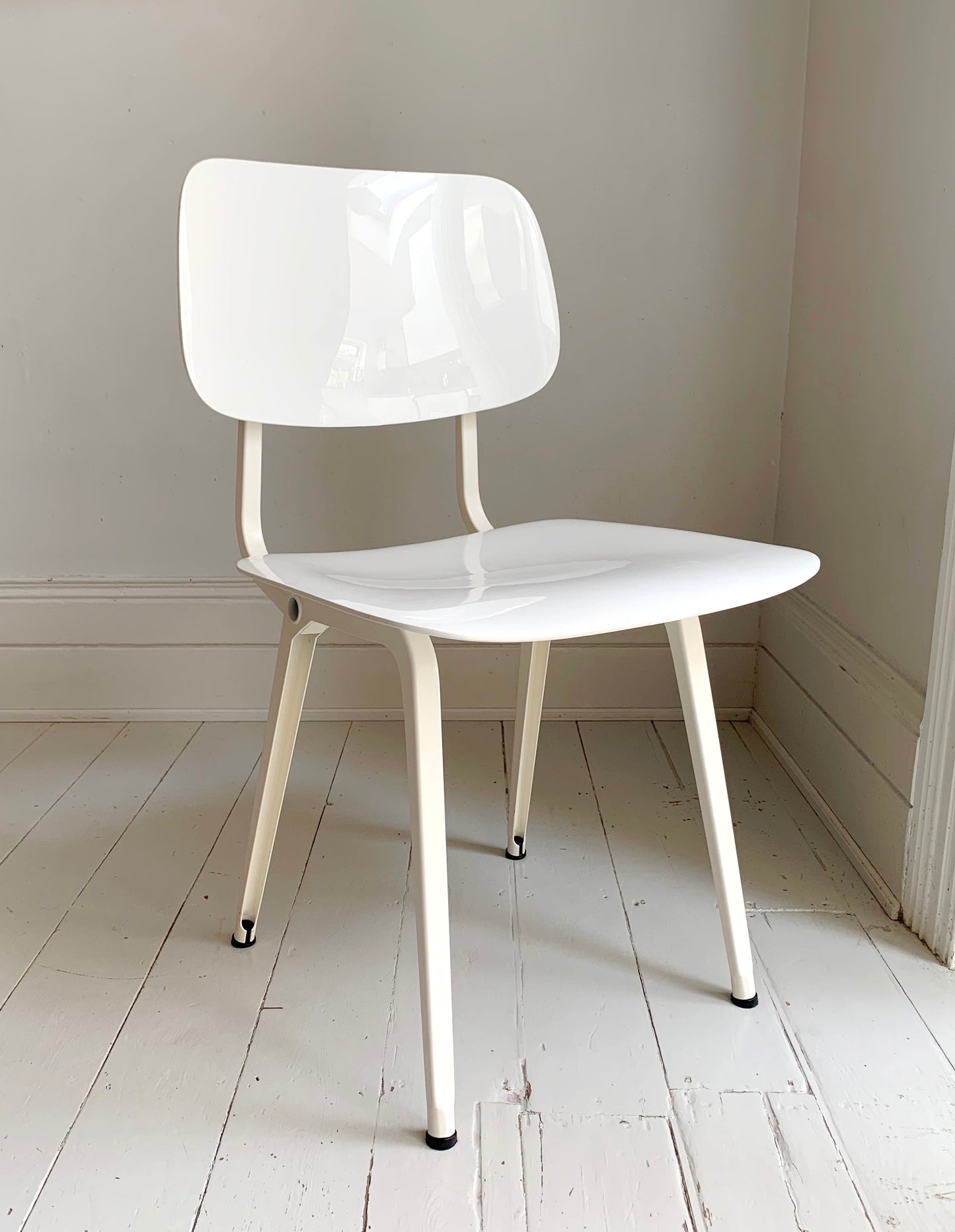 A Pair of Friso Kramer for Ahrend 'Revolt' White High Gloss Dining Chairs
