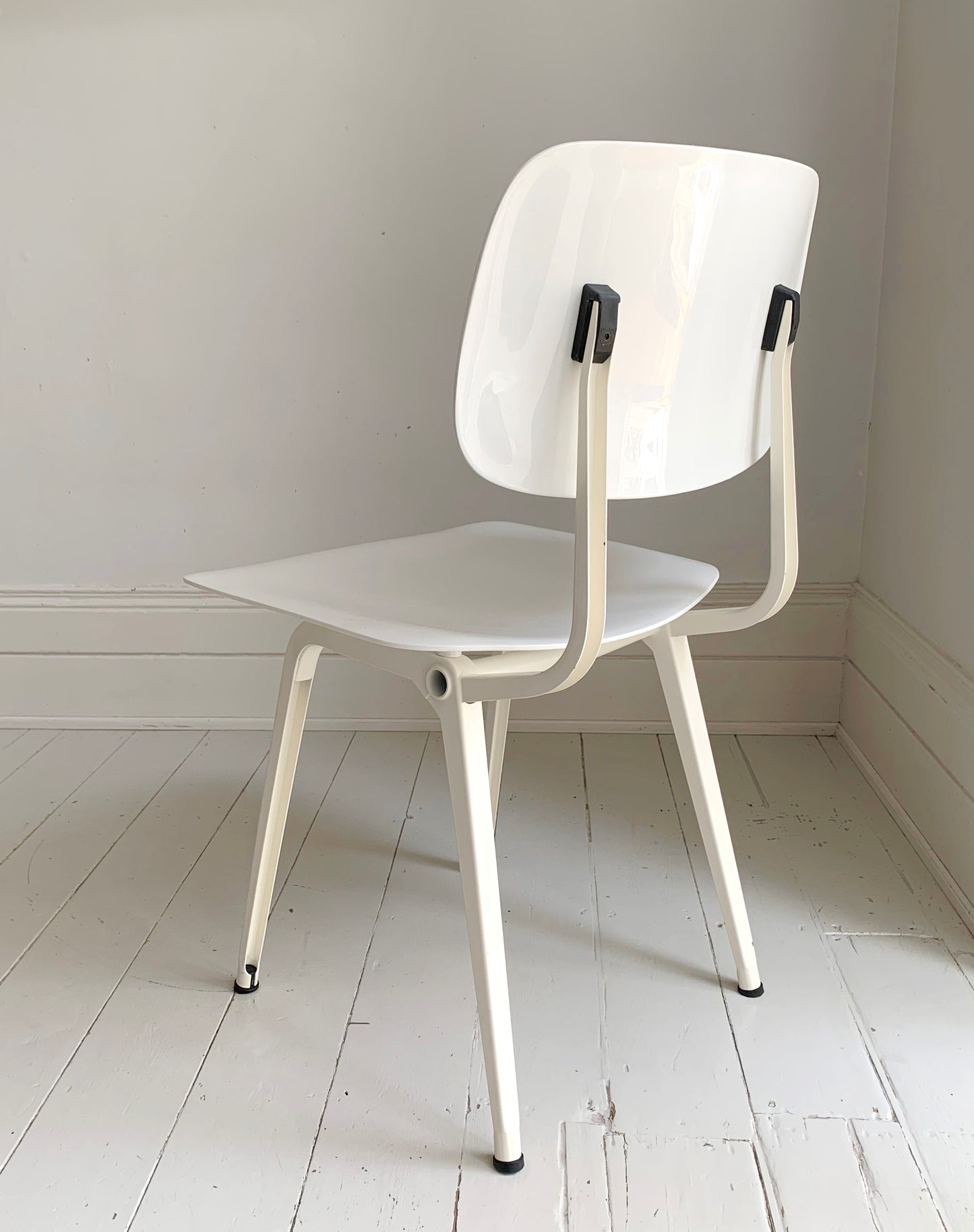 A Pair of Friso Kramer for Ahrend 'Revolt' White High Gloss Dining Chairs