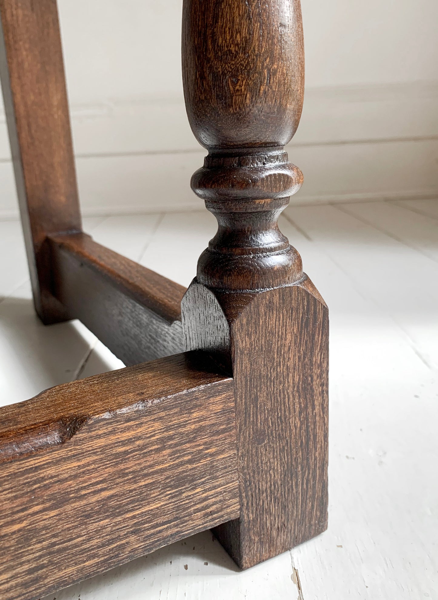 Antique Oak Panelled Back Settle Without Arms with RA Initial Carving / 91cm