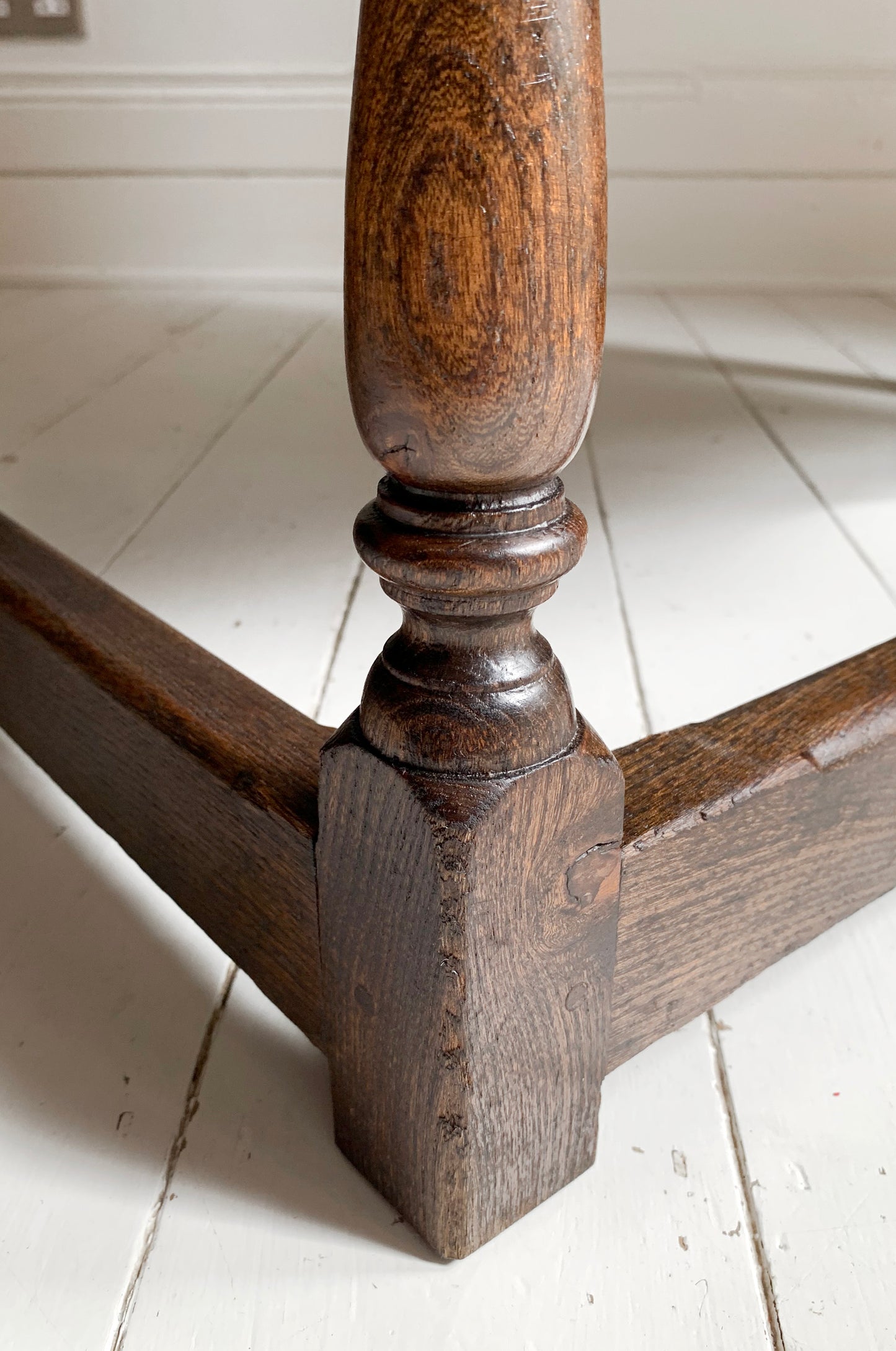 Antique Oak Panelled Back Settle Without Arms with RA Initial Carving / 91cm