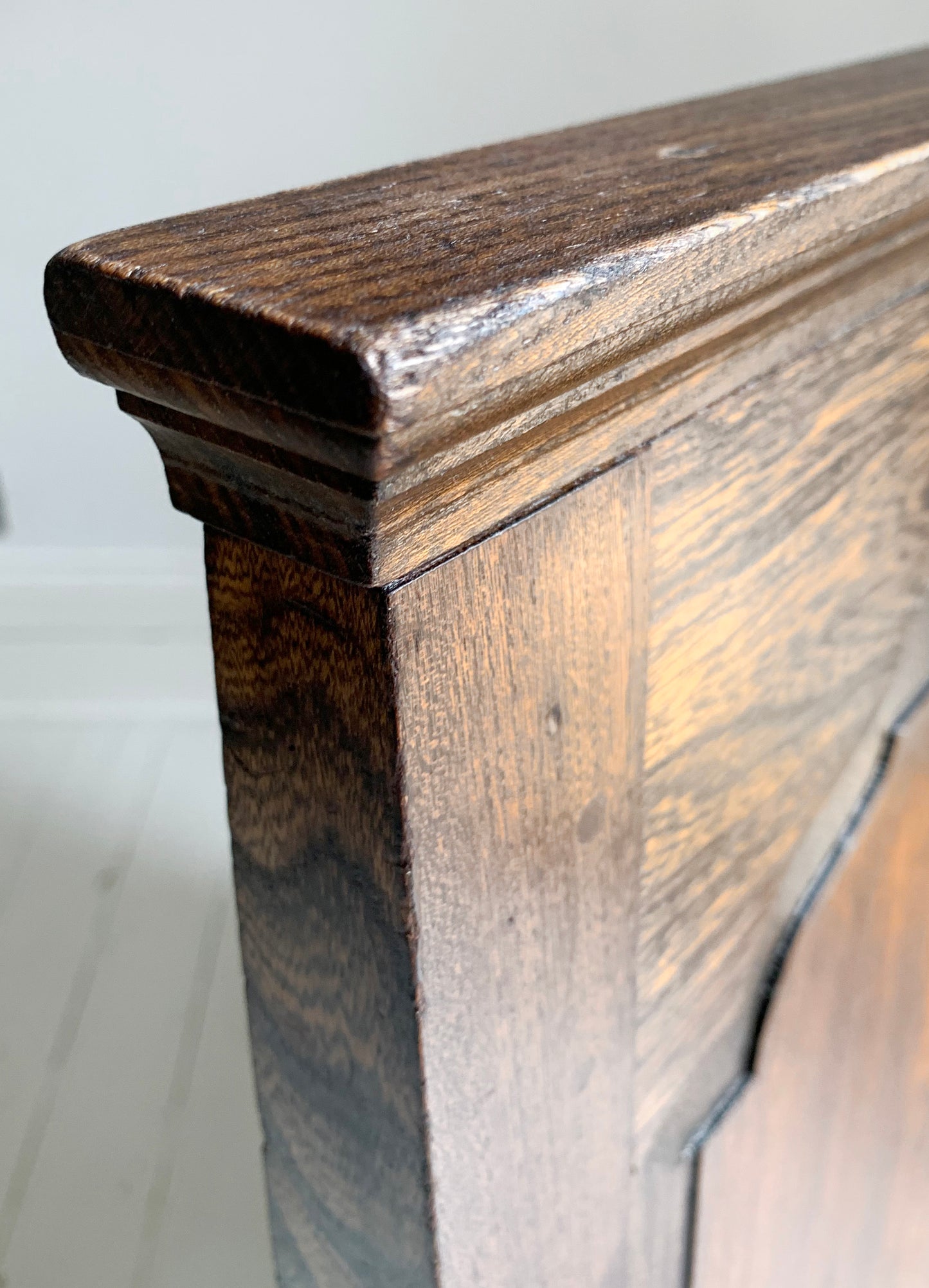 Antique Oak Panelled Back Settle Without Arms with RA Initial Carving / 91cm