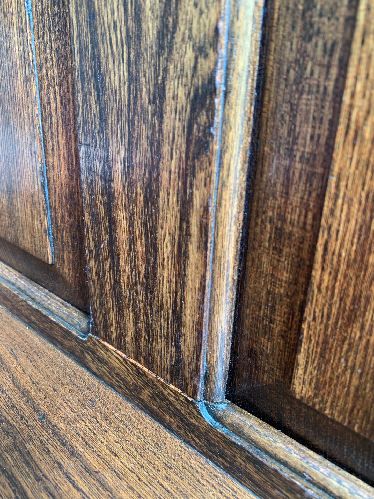 Antique Oak Panelled Back Settle Without Arms with RA Initial Carving / 91cm