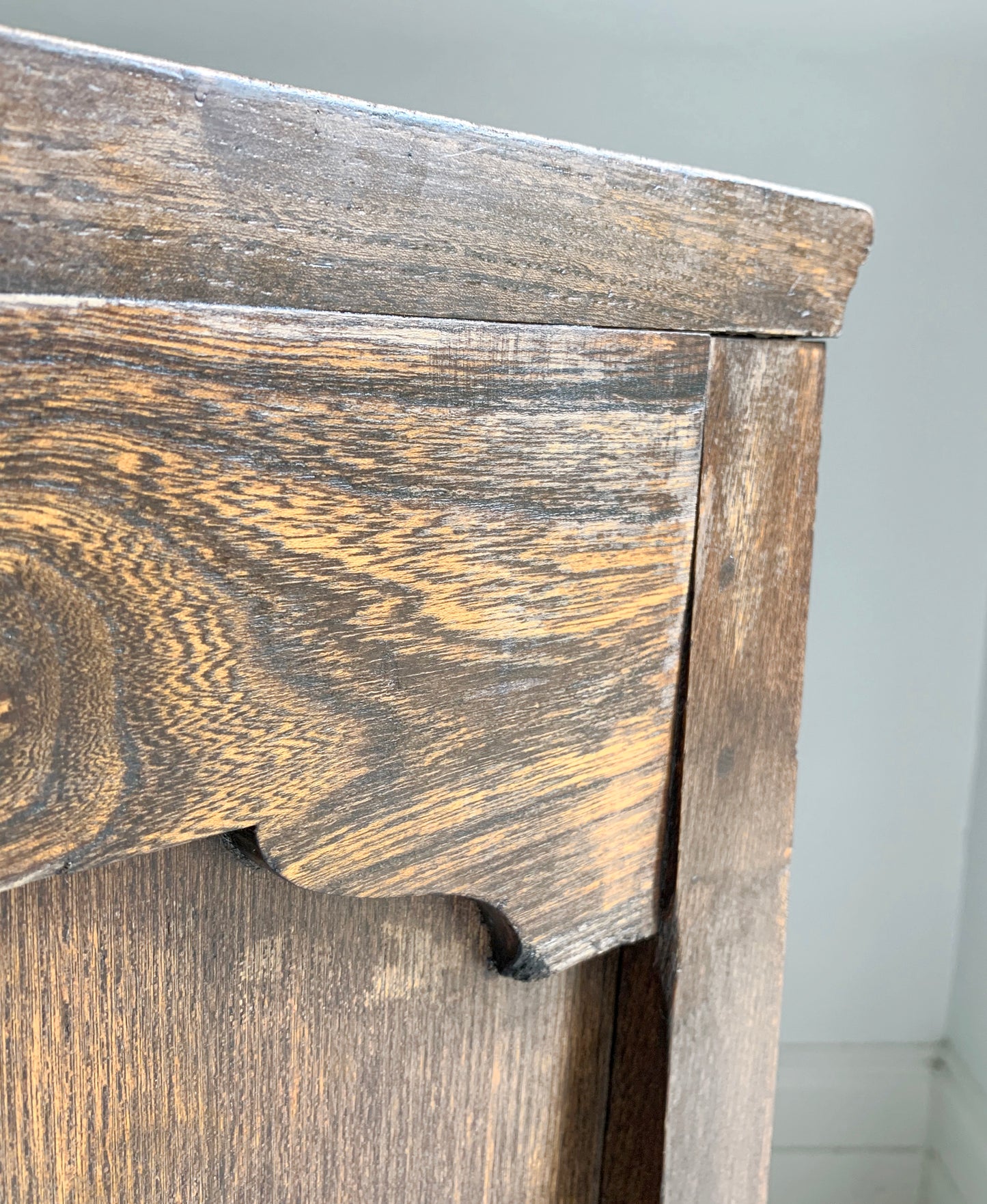 Antique Oak Panelled Back Settle Without Arms with RA Initial Carving / 91cm