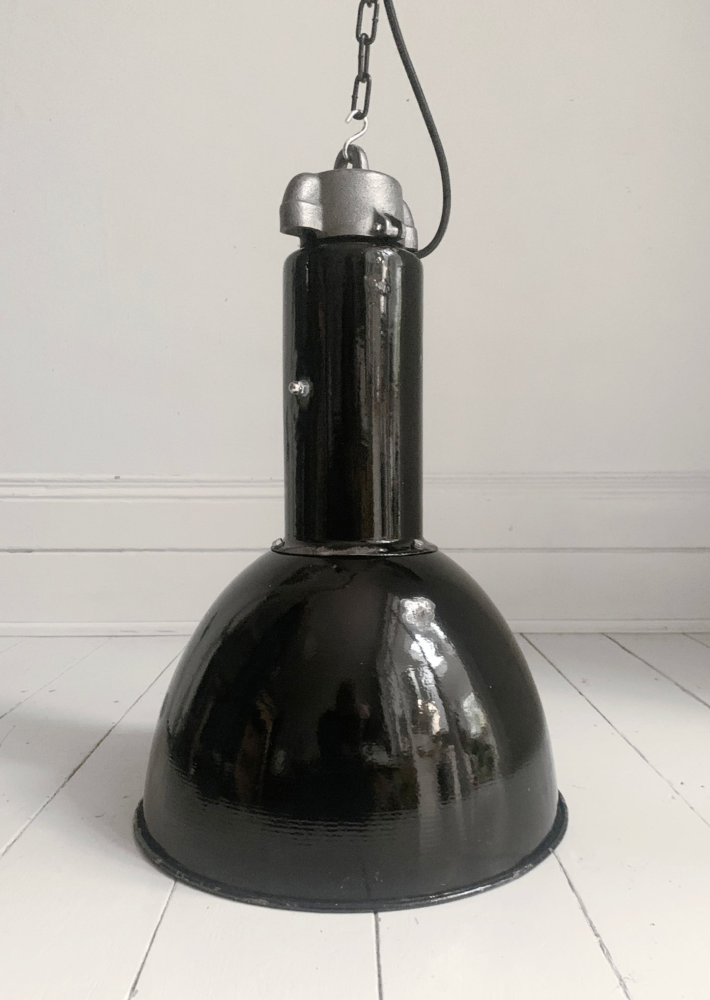 Vintage Industrial Black Enamel Pendant Lamp By Elektrosvit, 1950's / Soviet Era