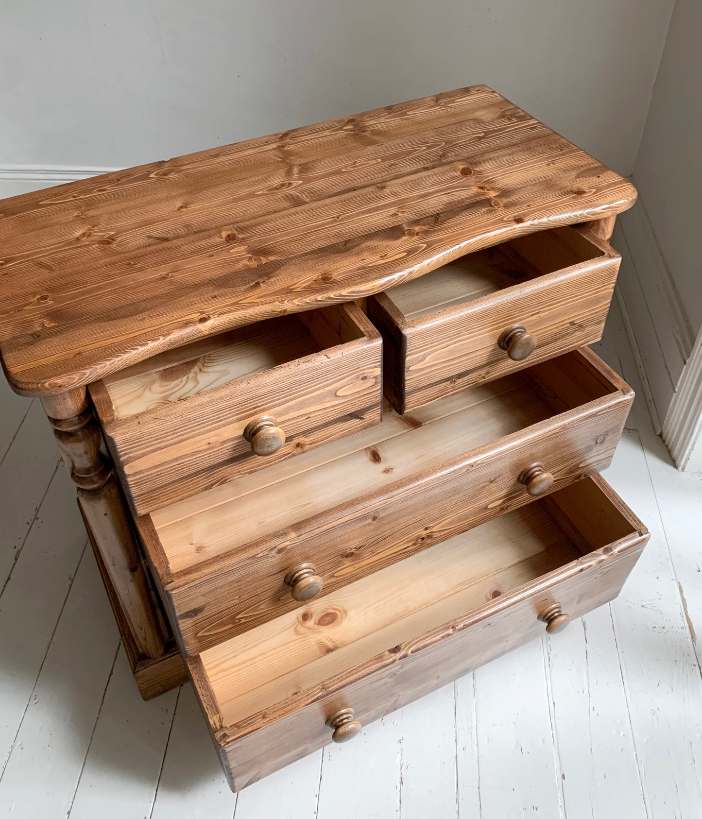 Vintage Pine Chest Of Drawers, 2 Over 2, Curved Top & Decorative Side Columns