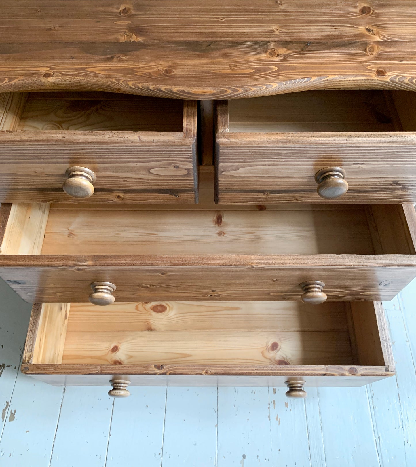 Vintage Pine Chest Of Drawers, 2 Over 2, Curved Top & Decorative Side Columns