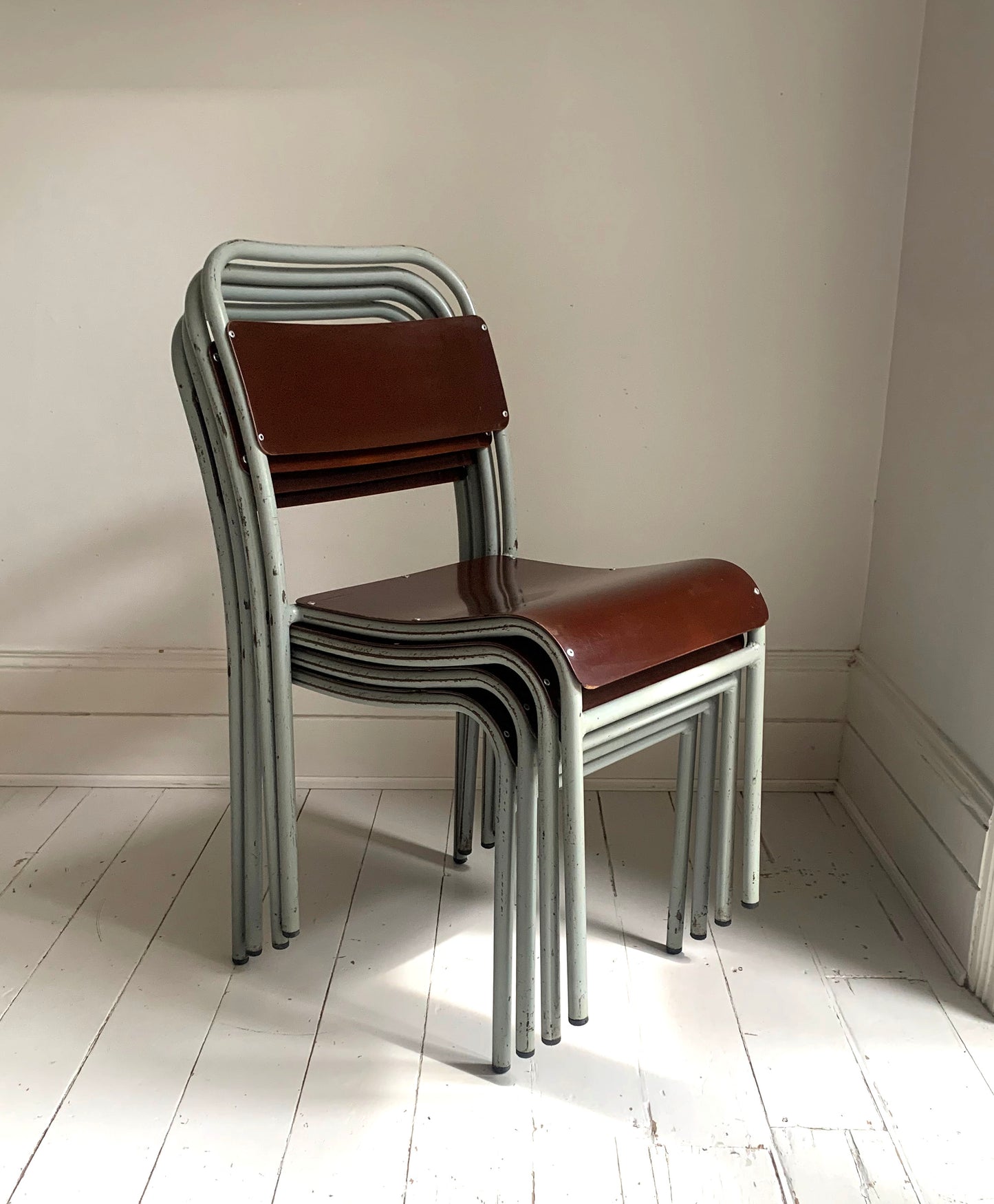 4xVintage 'Nest-A-Bye' Stacking Chairs Pale Grey/Blue Tubular Metal /Brown Seats