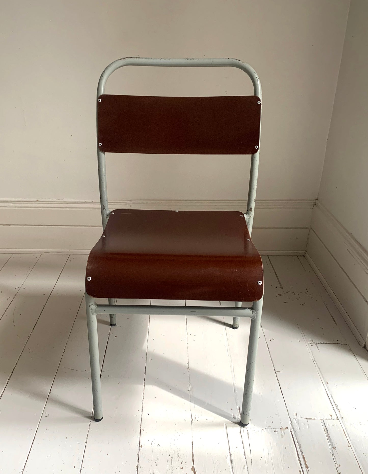 4xVintage 'Nest-A-Bye' Stacking Chairs Pale Grey/Blue Tubular Metal /Brown Seats