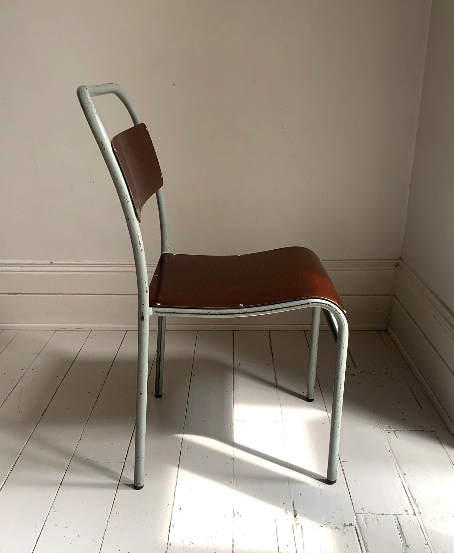 4xVintage 'Nest-A-Bye' Stacking Chairs Pale Grey/Blue Tubular Metal /Brown Seats