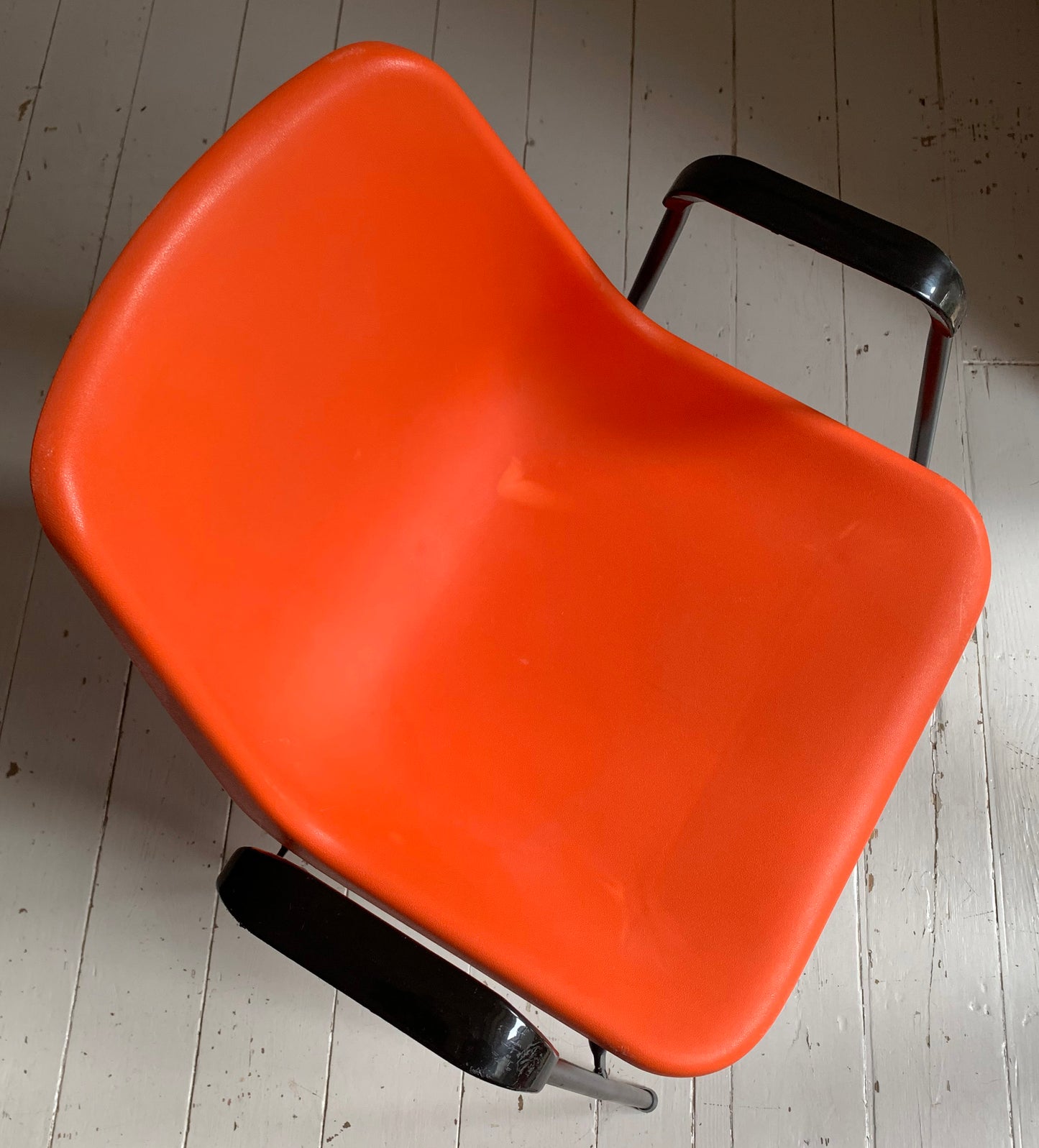 4 x Rare Vintage Robin Day, for Hille Orange Stacking Chairs w/ Arms