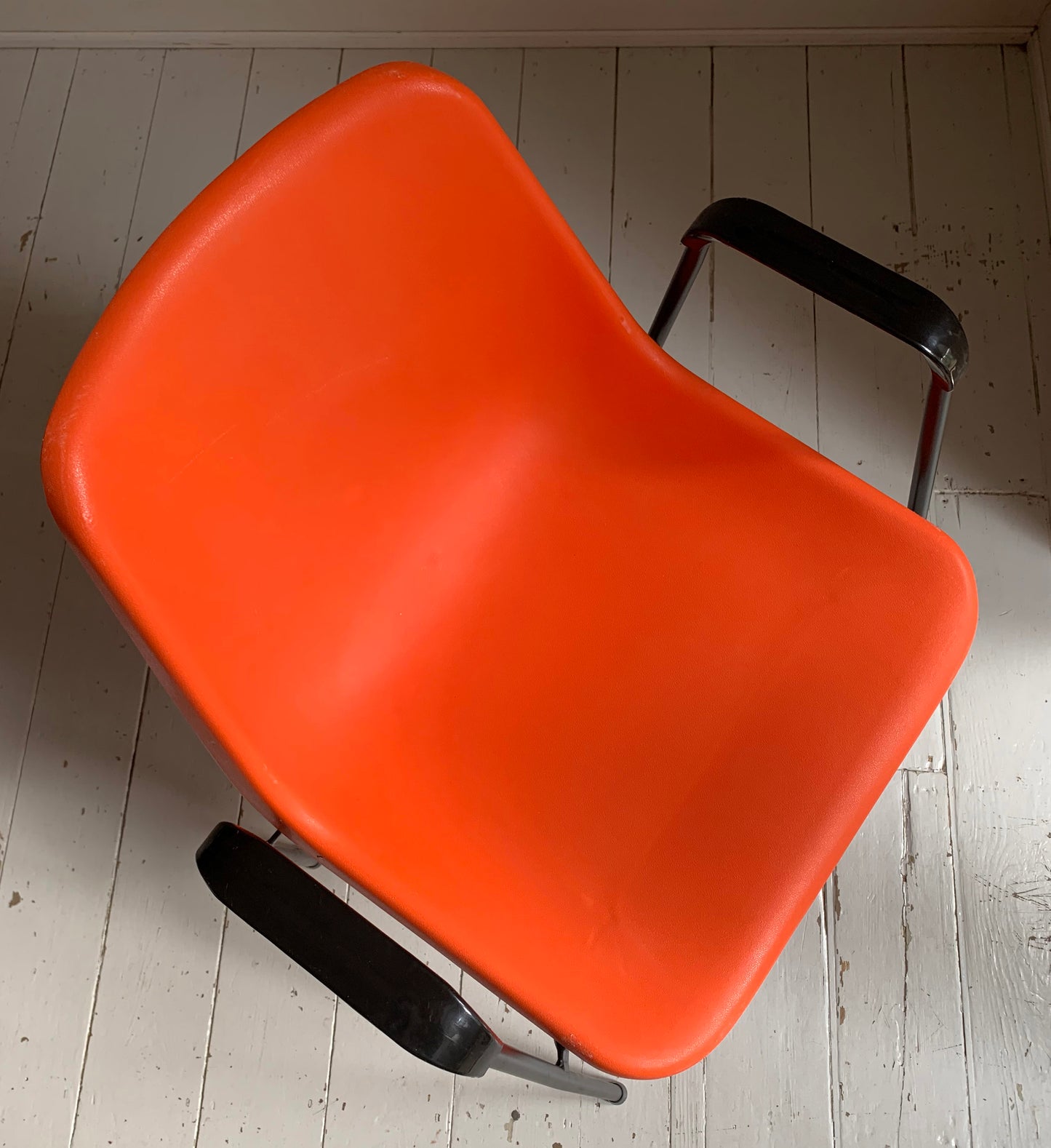 4 x Rare Vintage Robin Day, for Hille Orange Stacking Chairs w/ Arms