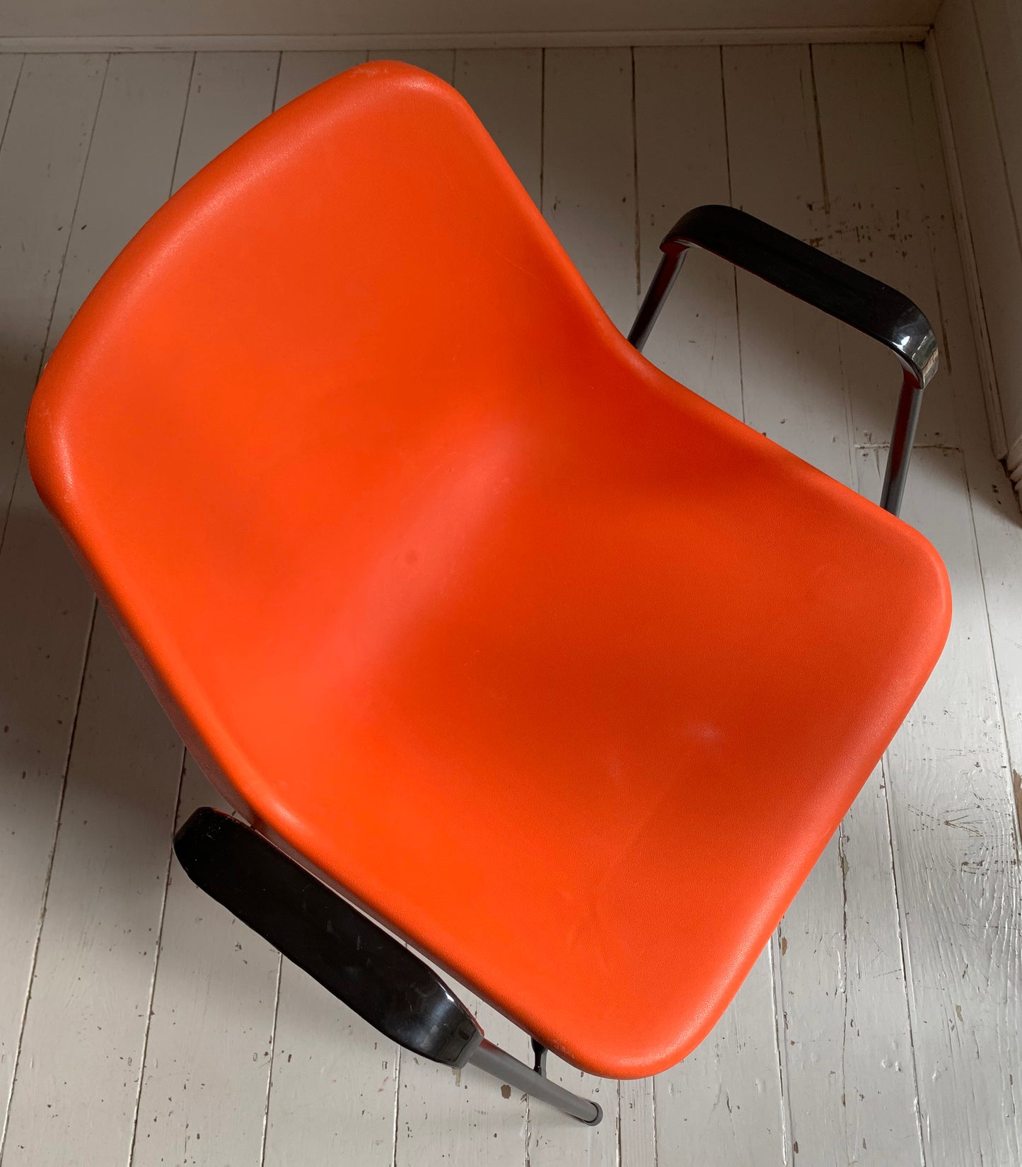 4 x Rare Vintage Robin Day, for Hille Orange Stacking Chairs w/ Arms