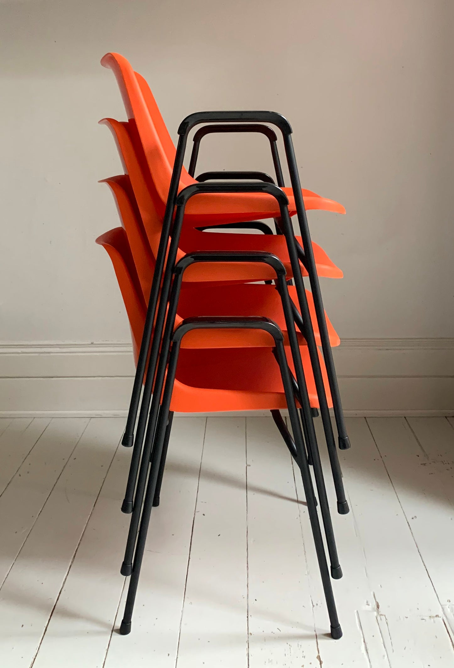 Rare Vintage Robin Day, for Hille Orange Stacking Chairs w/ Arms, 4/10 chairs A