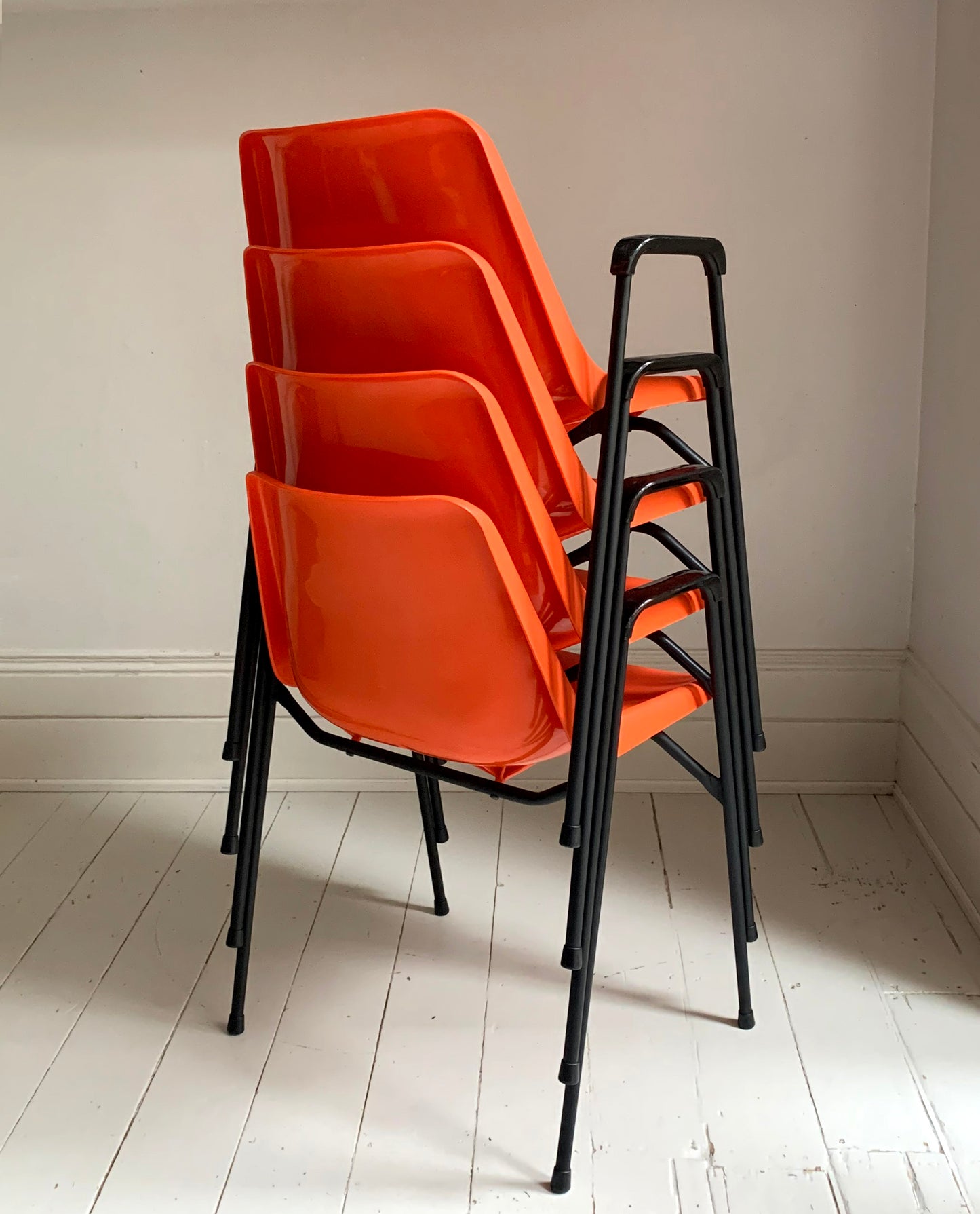 Rare Vintage Robin Day, for Hille Orange Stacking Chairs w/ Arms, 4/10 chairs A