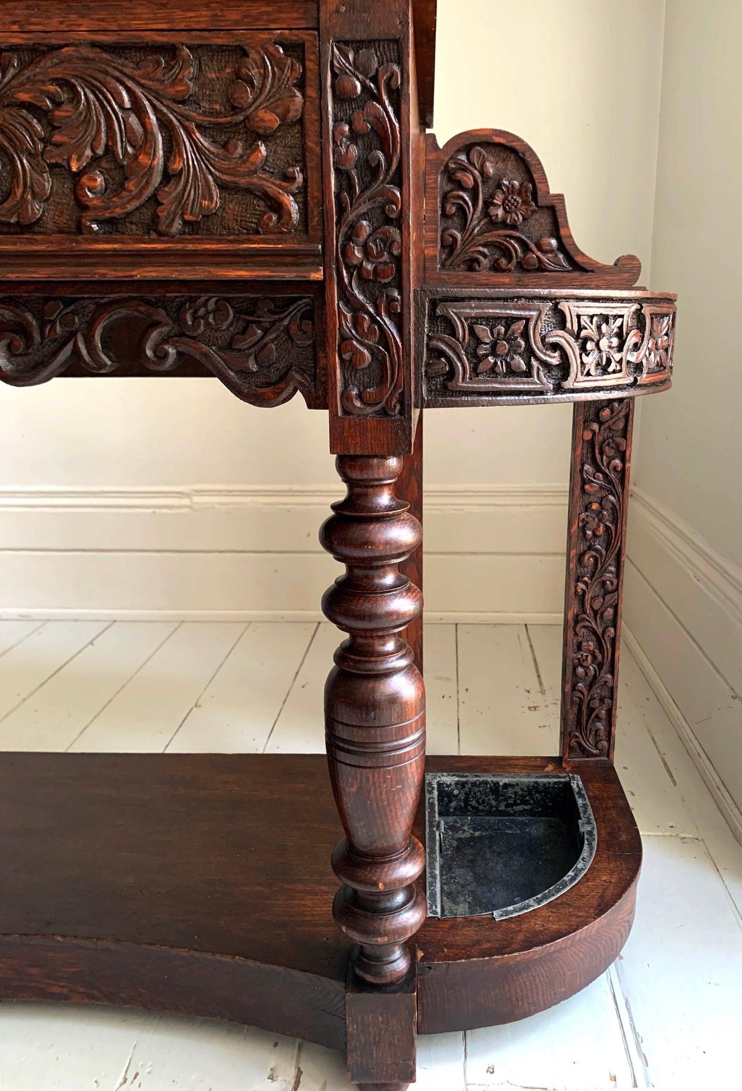 Stunning Antique Carved Oak Victorian Hallway Table / Umbrella Stick Stand