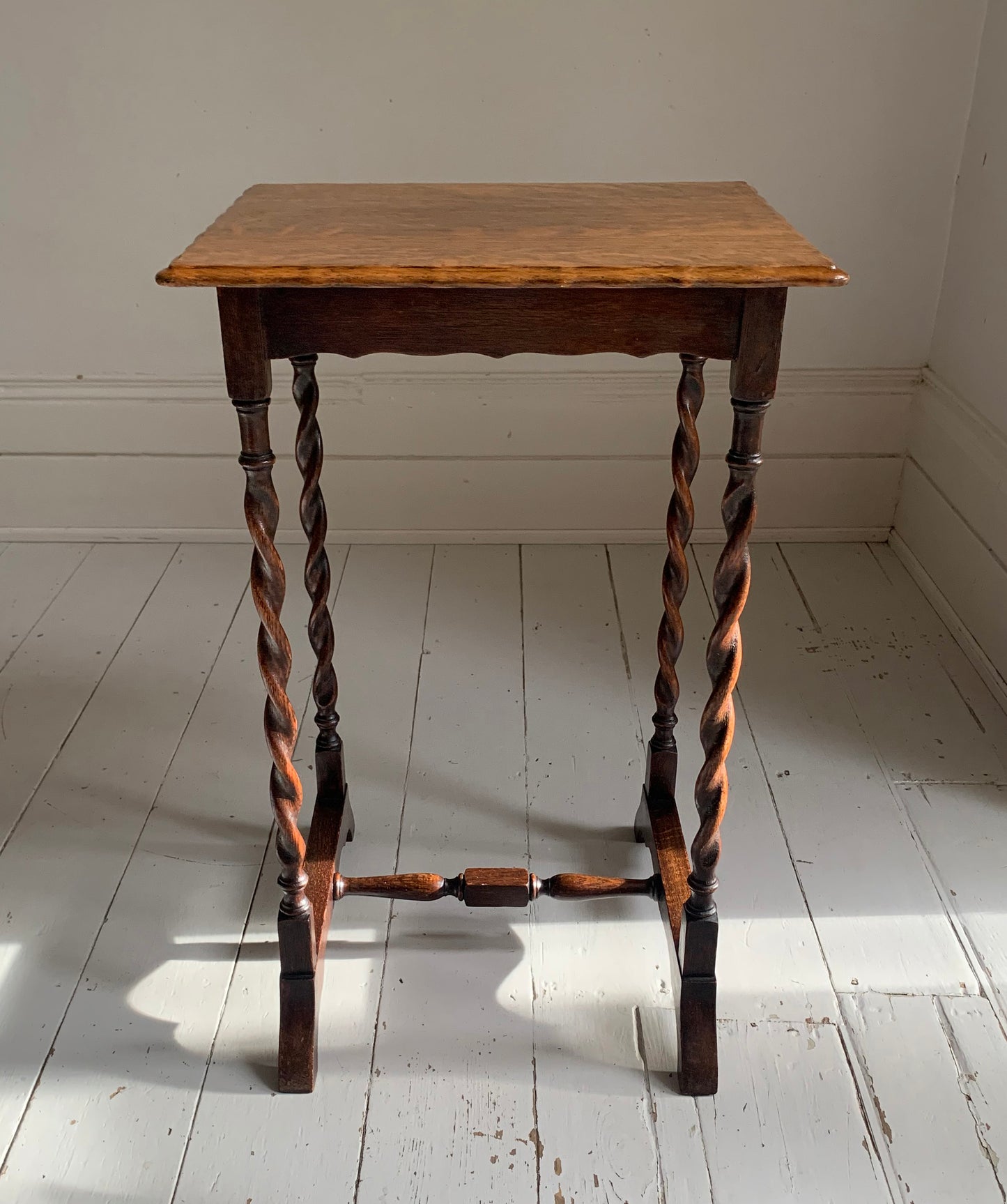 Antique Edwardian Oak Side Table w/ Barley Twist Legs, Pie Crust Edging Top