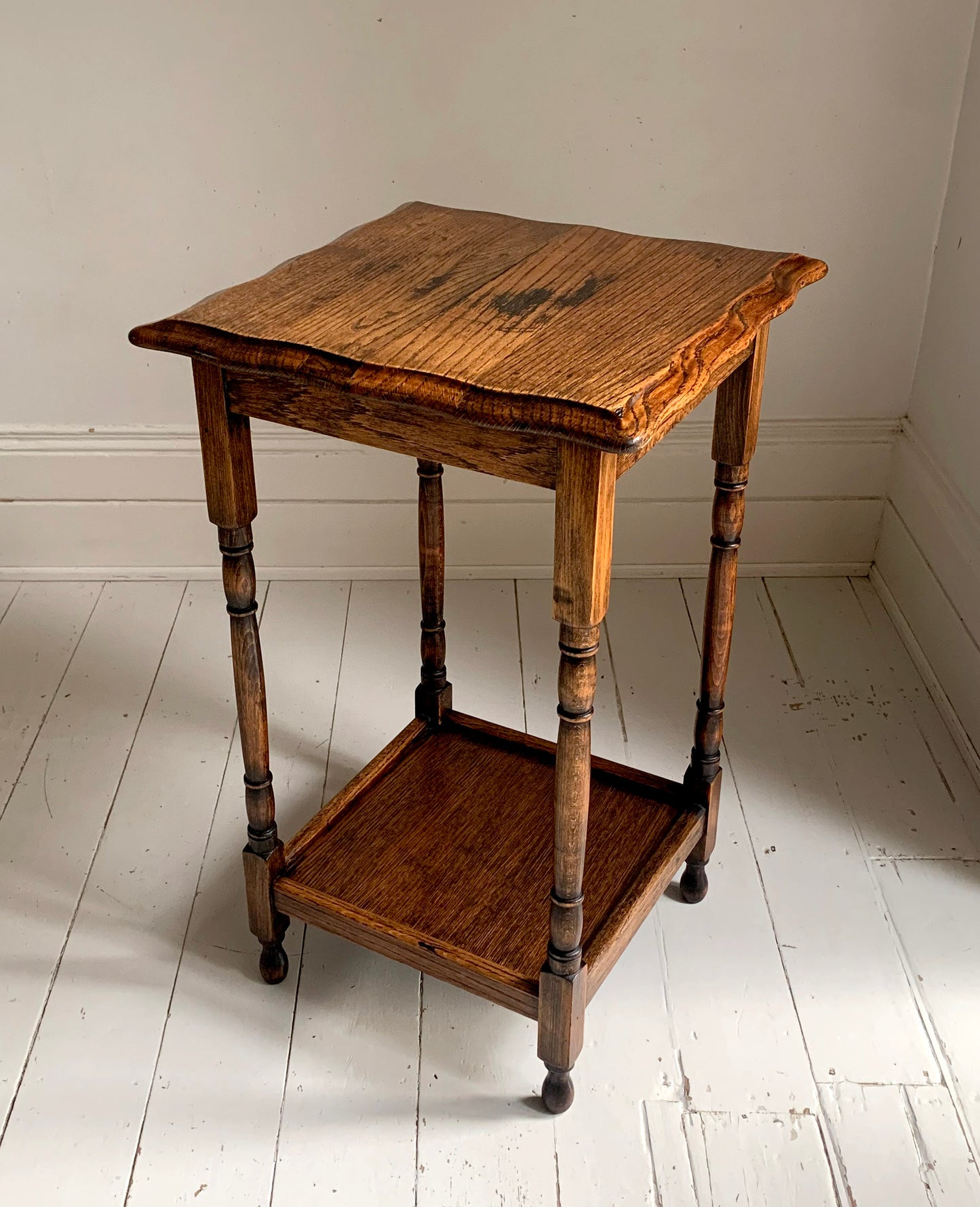 Antique Edwardian Oak Tall Side Table with Pie Crust Edging Top