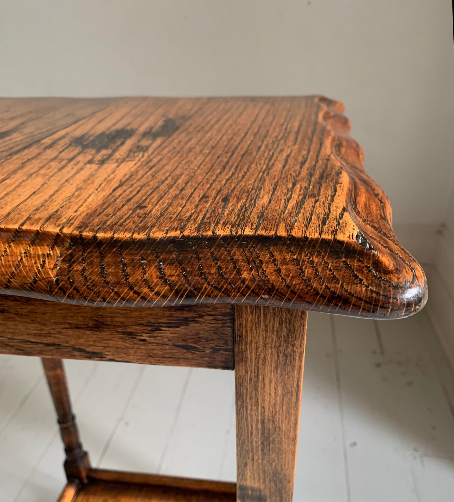 Antique Edwardian Oak Tall Side Table with Pie Crust Edging Top