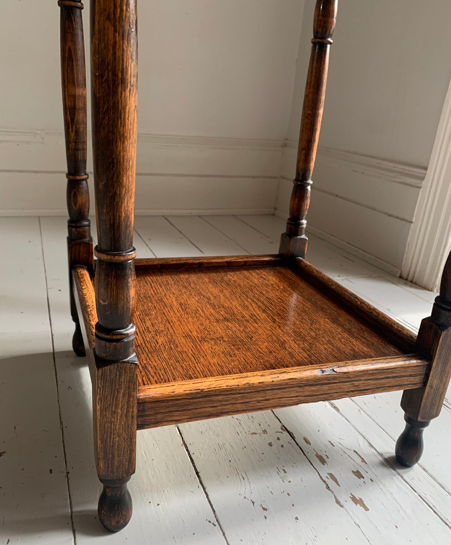 Antique Edwardian Oak Tall Side Table with Pie Crust Edging Top
