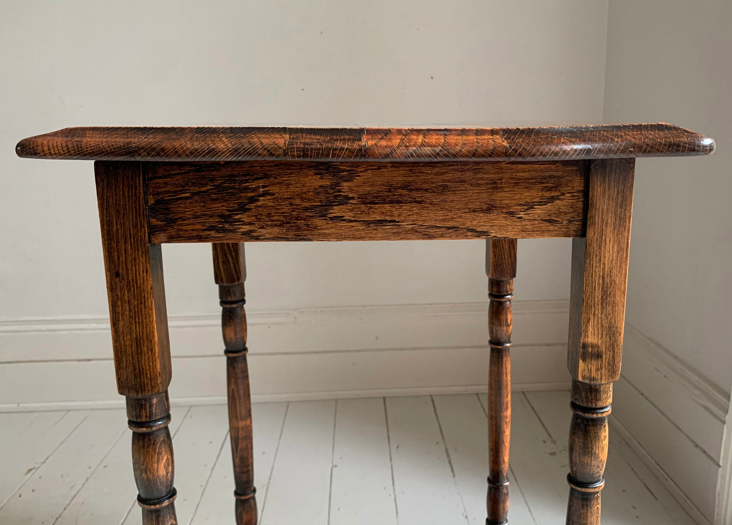 Antique Edwardian Oak Tall Side Table with Pie Crust Edging Top