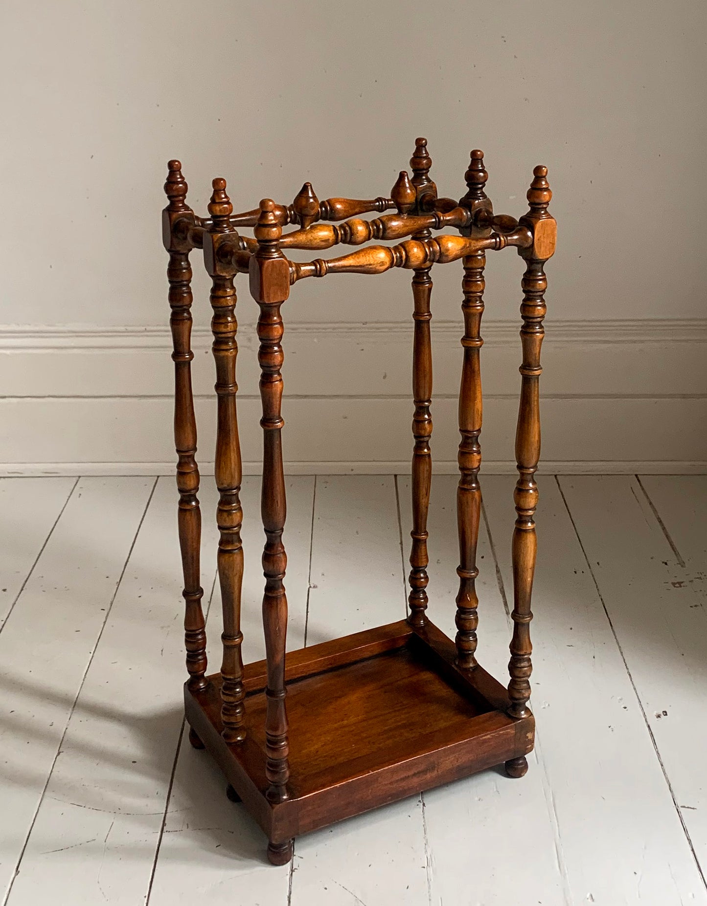 Antique Edwardian Turned Mahogany Umbrella / Stick Stand with Decorative Finials
