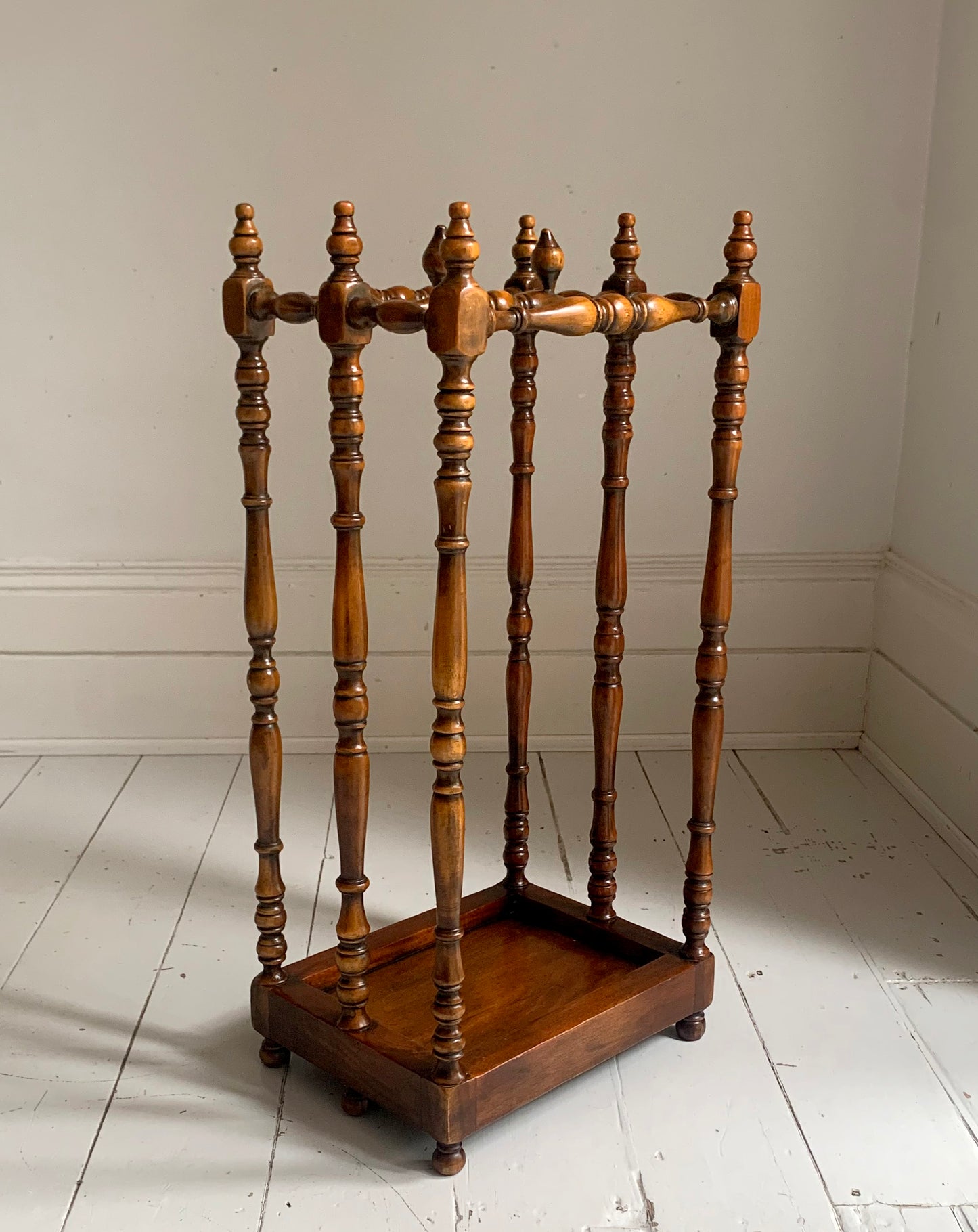 Antique Edwardian Turned Mahogany Umbrella / Stick Stand with Decorative Finials