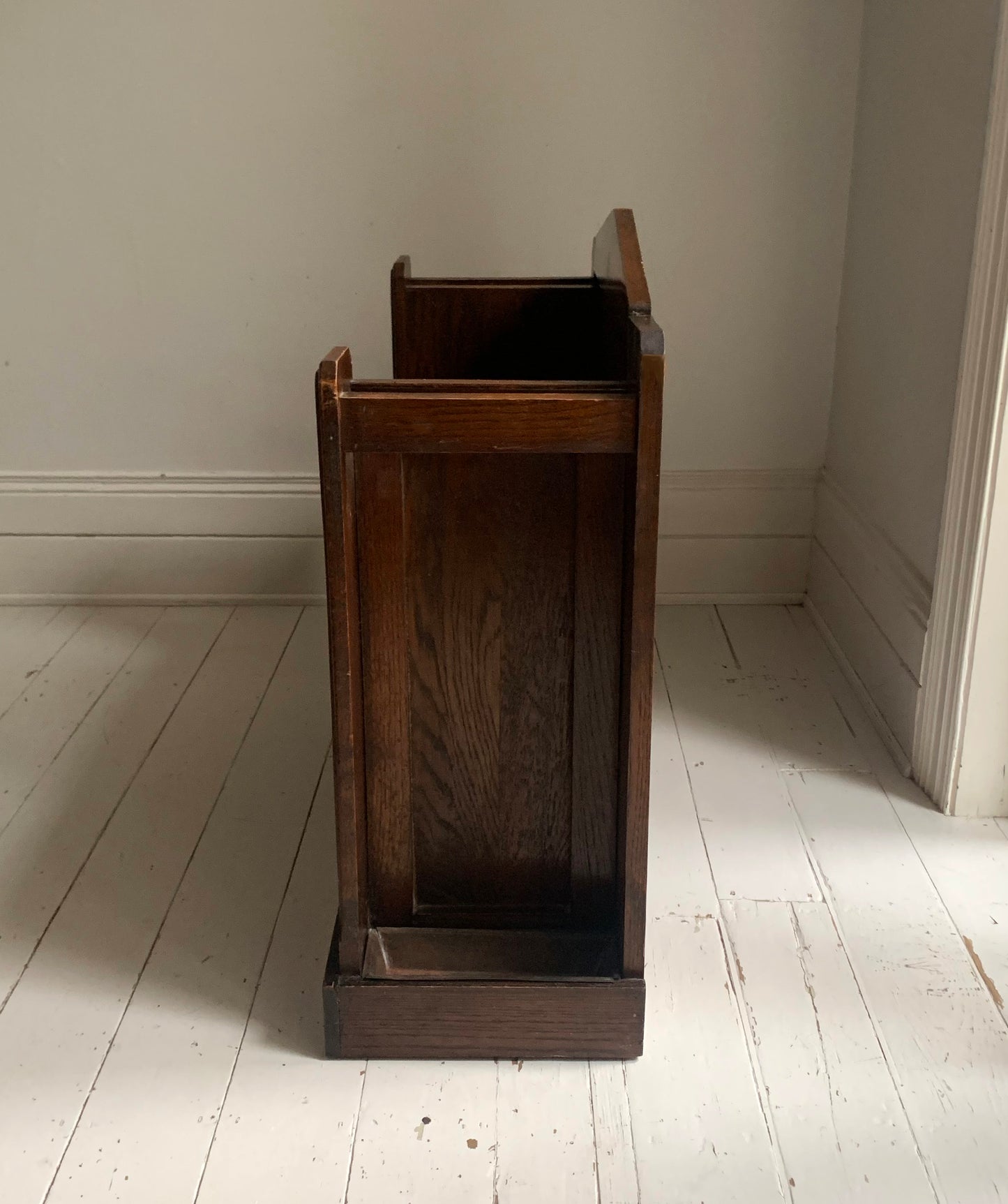 Antique Oak Arts & Craft Hall Seat / Settle /With Arms, Storage & Umbrella Trays