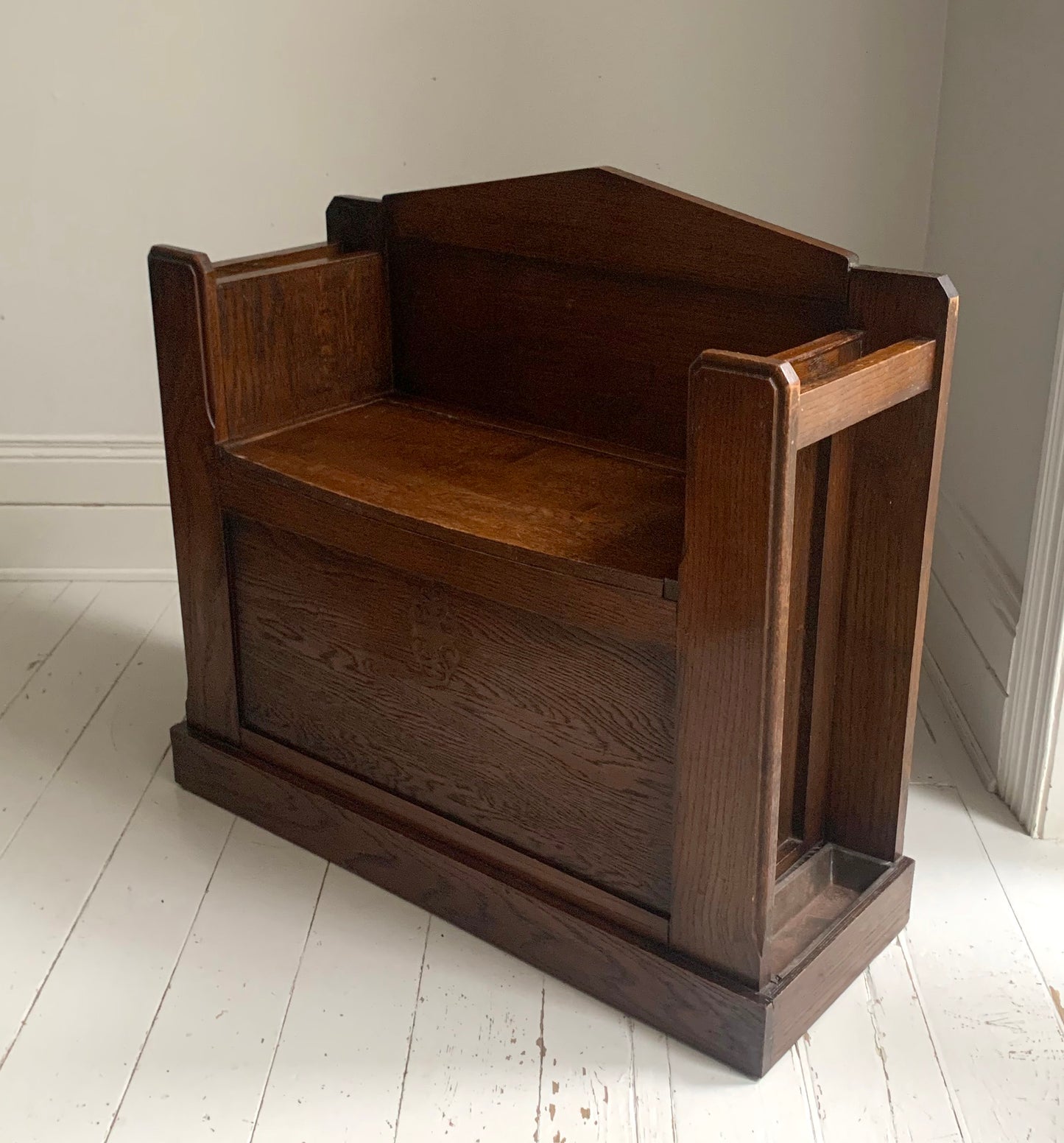 Antique Oak Arts & Craft Hall Seat / Settle /With Arms, Storage & Umbrella Trays