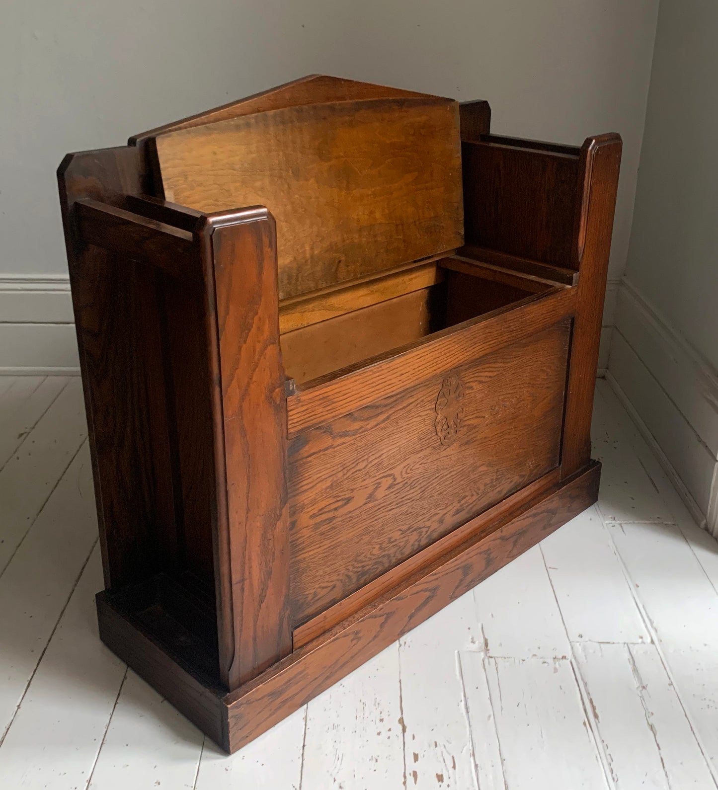 Antique Oak Arts & Craft Hall Seat / Settle /With Arms, Storage & Umbrella Trays