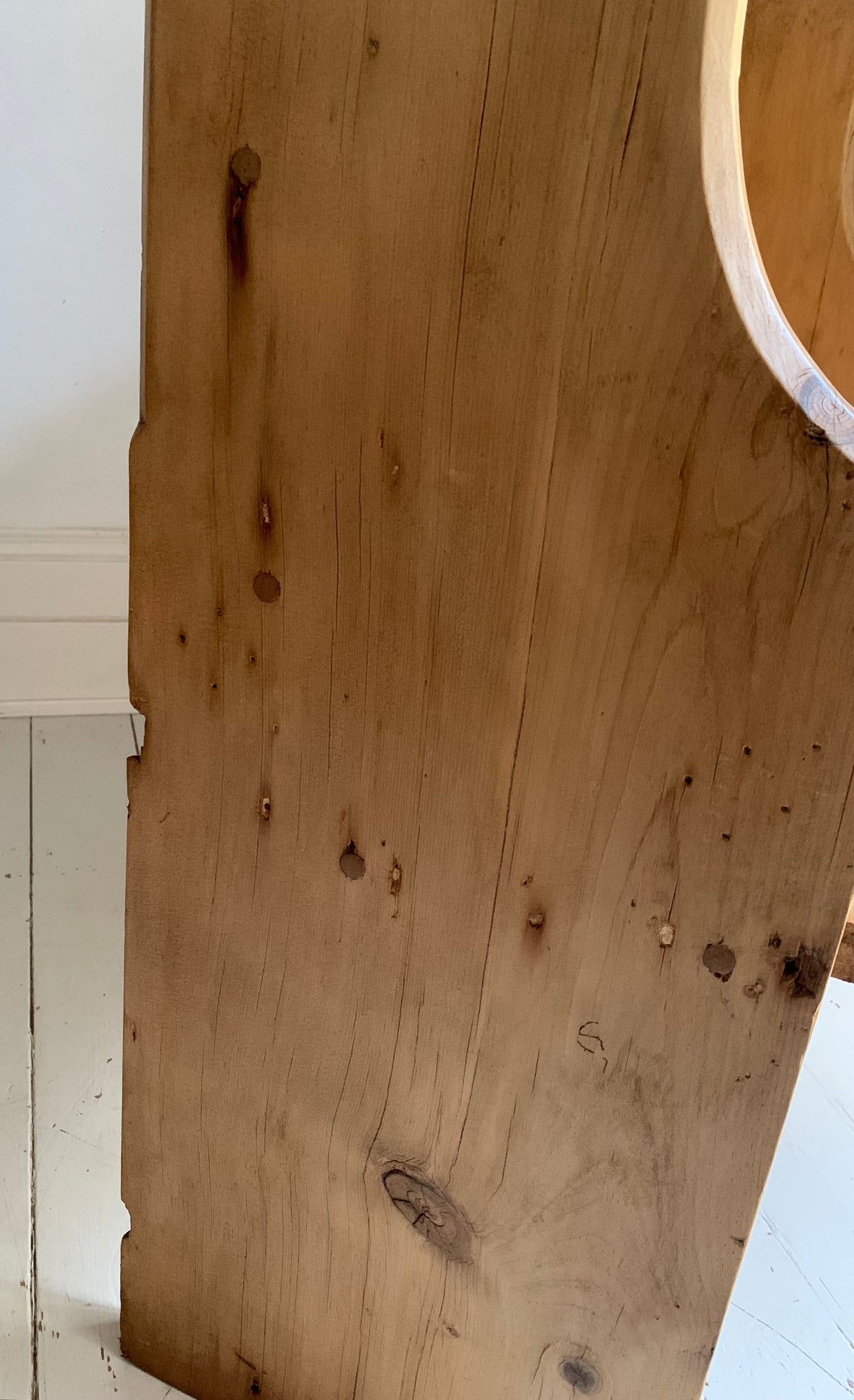 Small Rustic Antique Pine Settle / Pew / Bench Ideal For Hallway, Dining Room