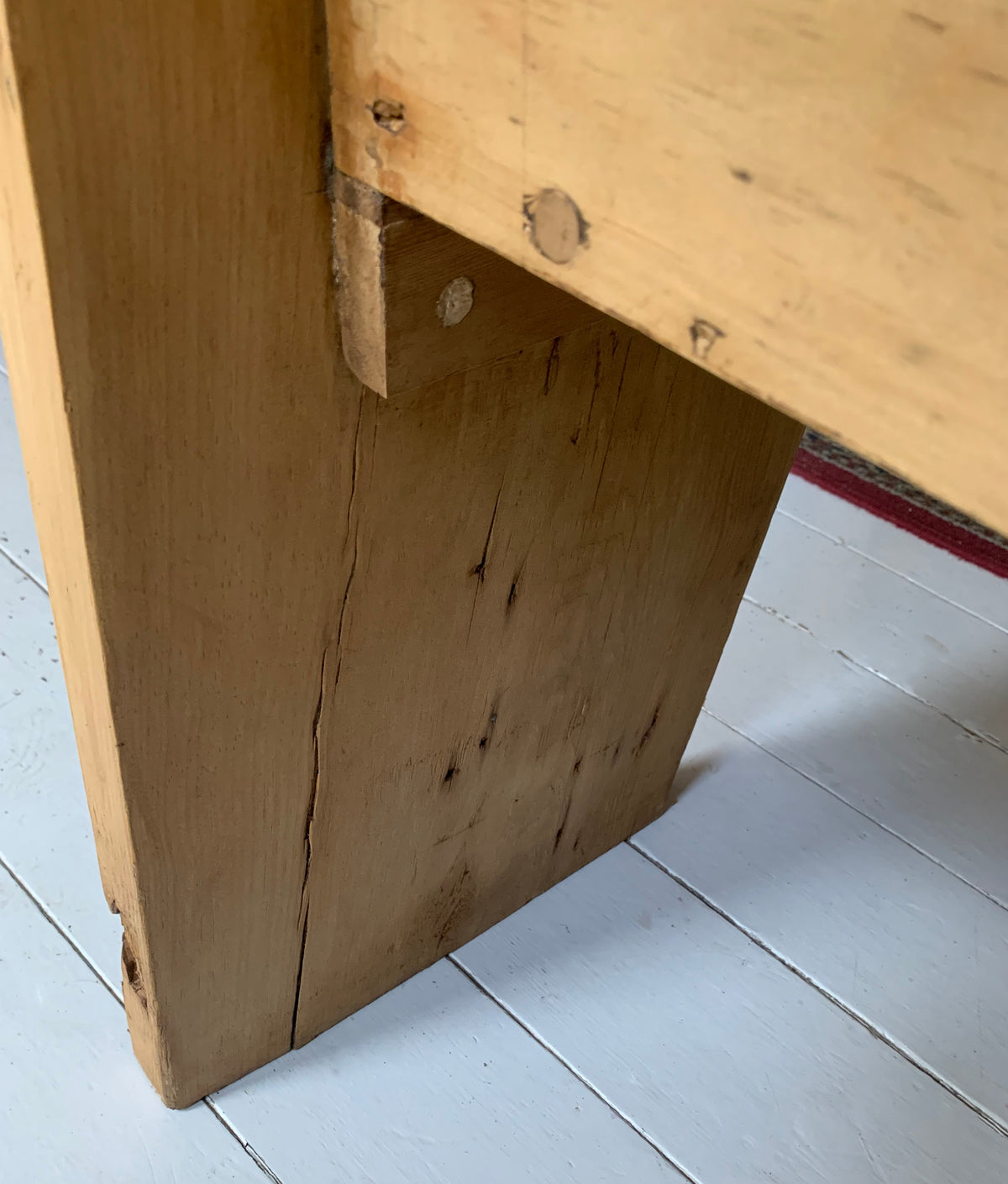 Small Rustic Antique Pine Settle / Pew / Bench Ideal For Hallway, Dining Room