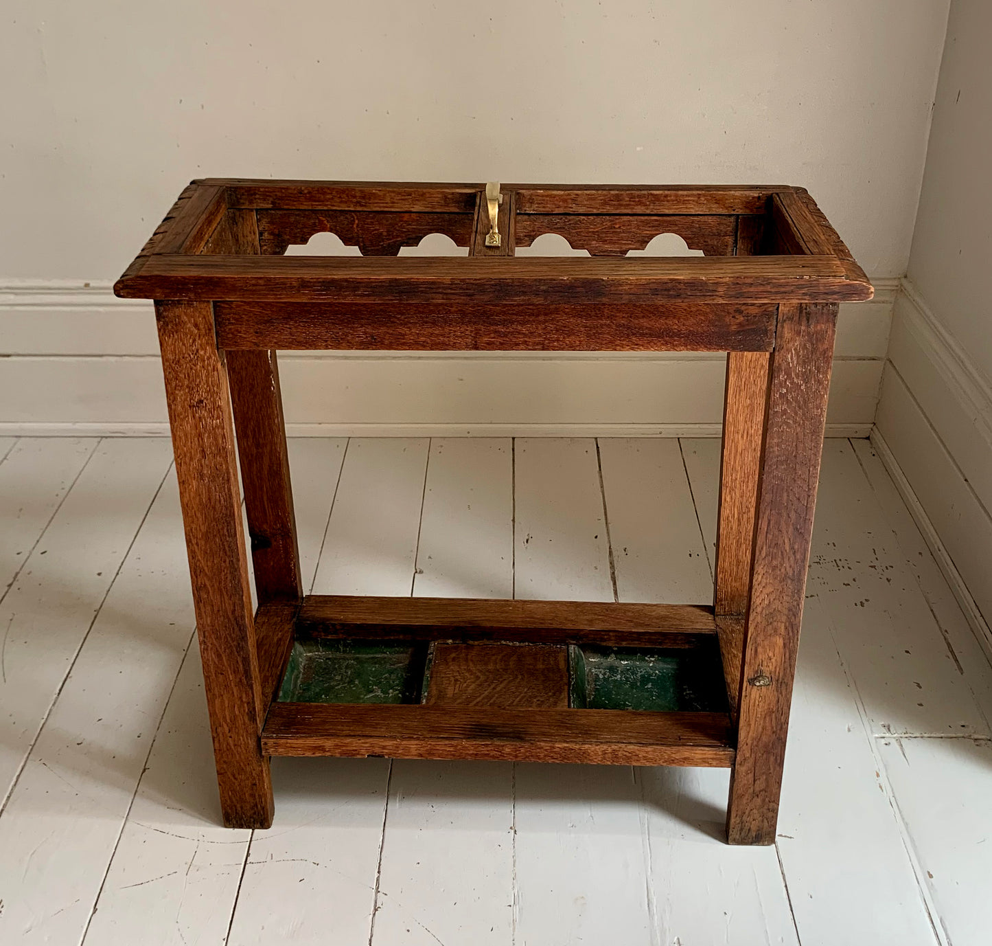 Victorian Gothic Revival Carved Oak Umbrella / Parasol & Stick Stand