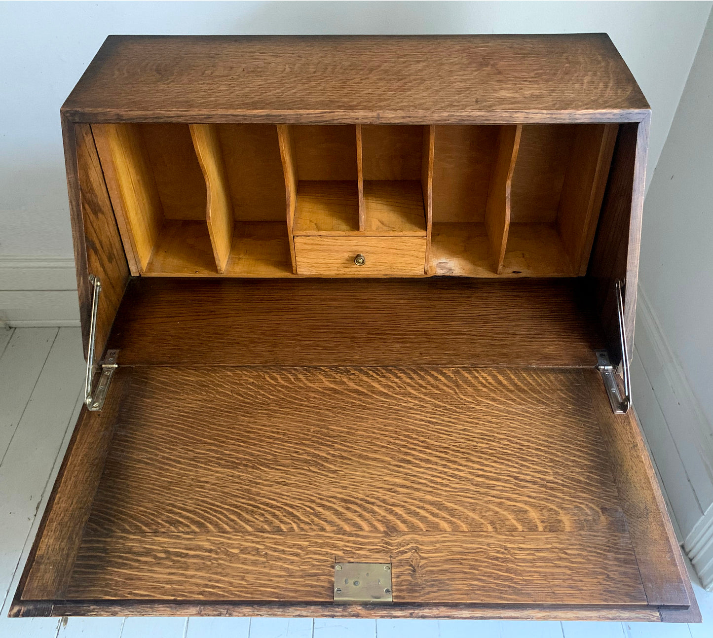 Arts & Craft Bureau / Fall Front Writing Desk with Drawers in Golden Oak
