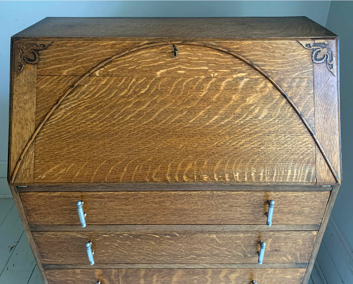 Arts & Craft Bureau / Fall Front Writing Desk with Drawers in Golden Oak