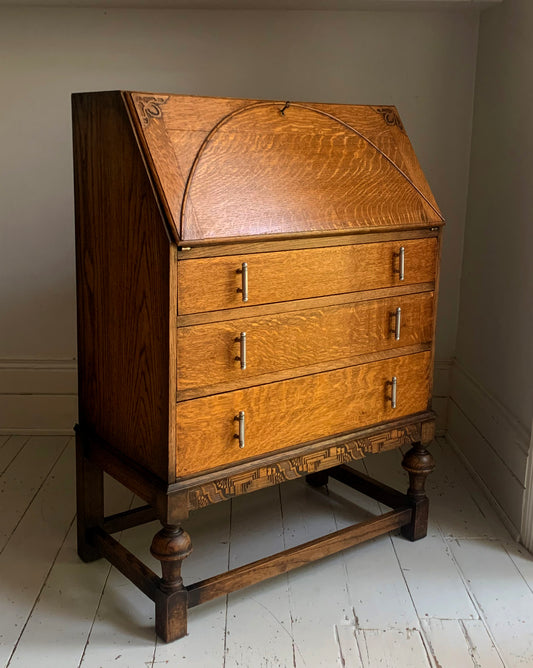 Arts & Craft Bureau / Fall Front Writing Desk with Drawers in Golden Oak
