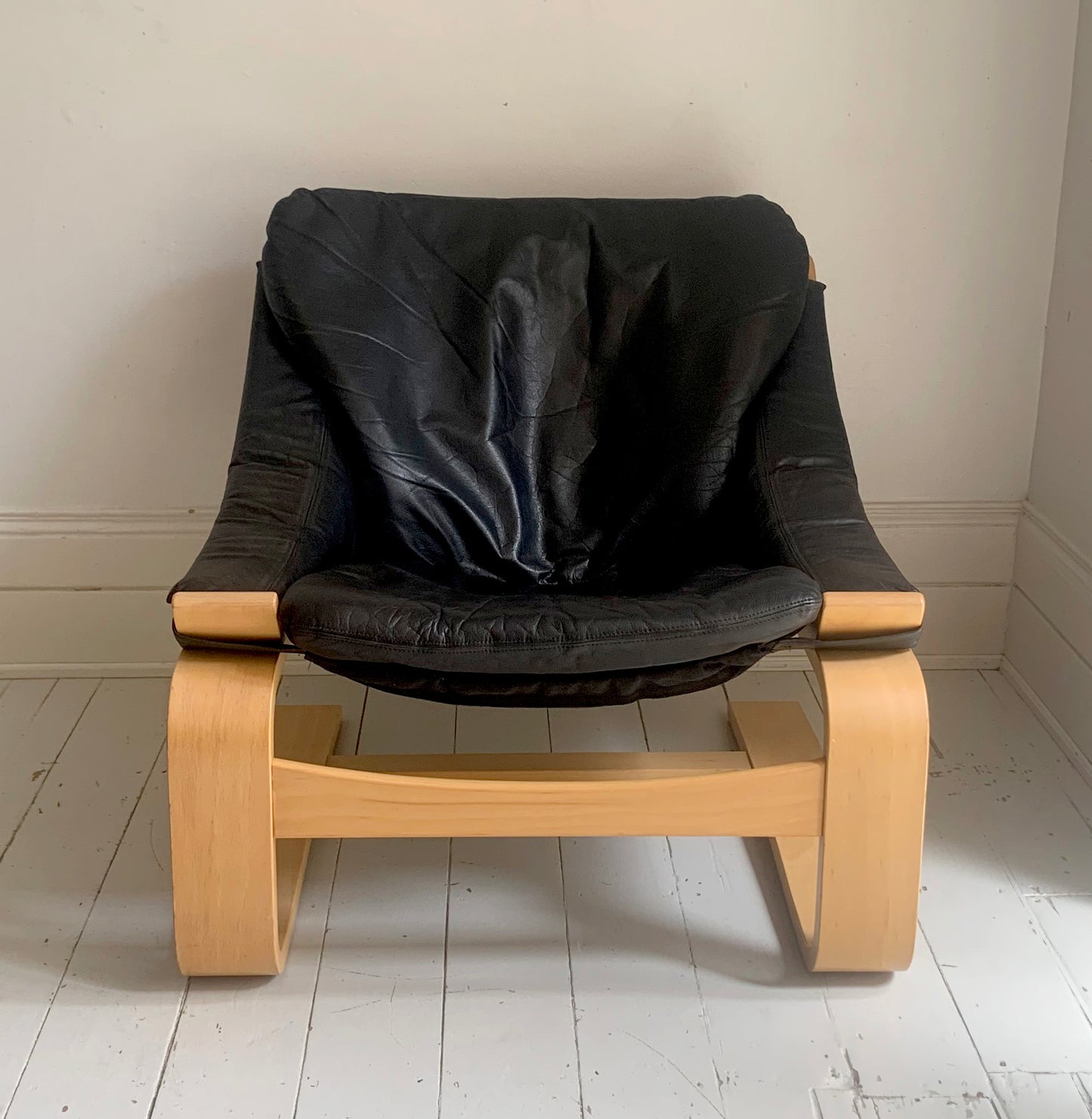 1970s Black Leather Kroken lounge chair designed by Åke Fribytter for Nelo