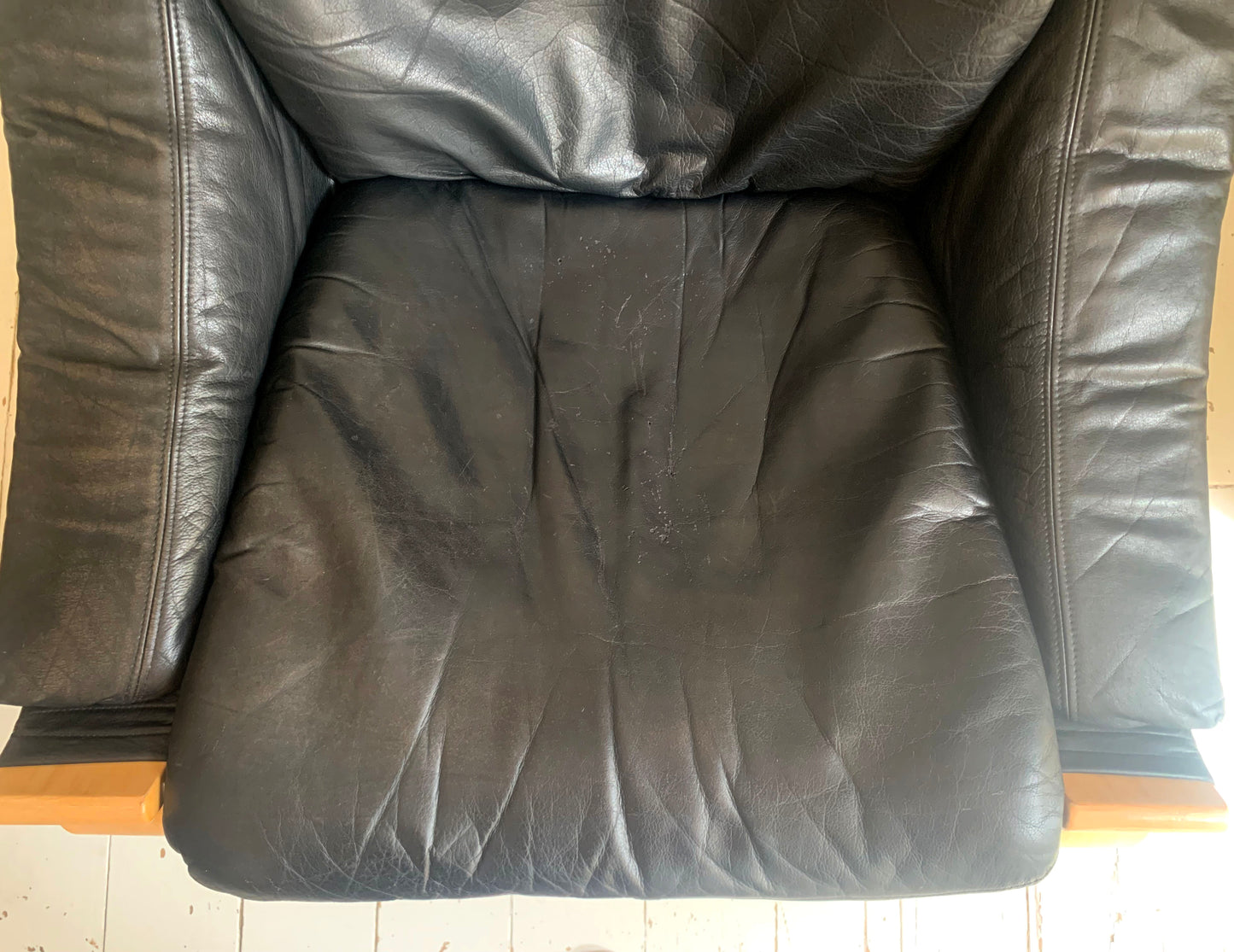 1970s Black Leather Kroken lounge chair designed by Åke Fribytter for Nelo